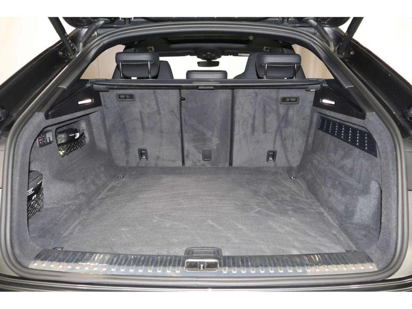 Bild über Audi Q8 SUV 50 TDI quattro tiptronic - für weitere Informationen kontaktieren Sie den Audi Partner