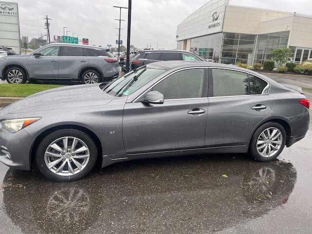 2015 INFINITI Q50