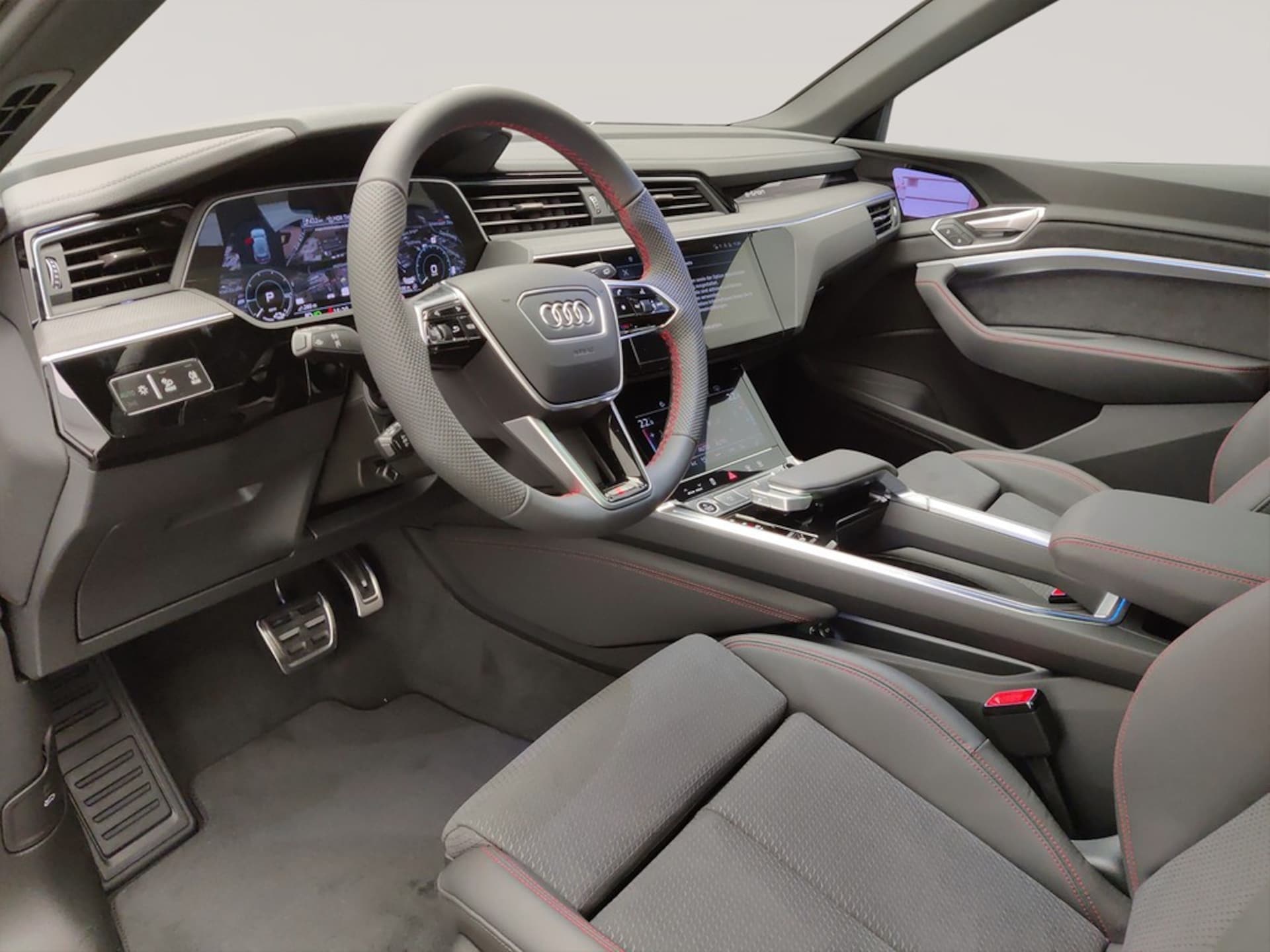 Audi Q8 e-tron S line
