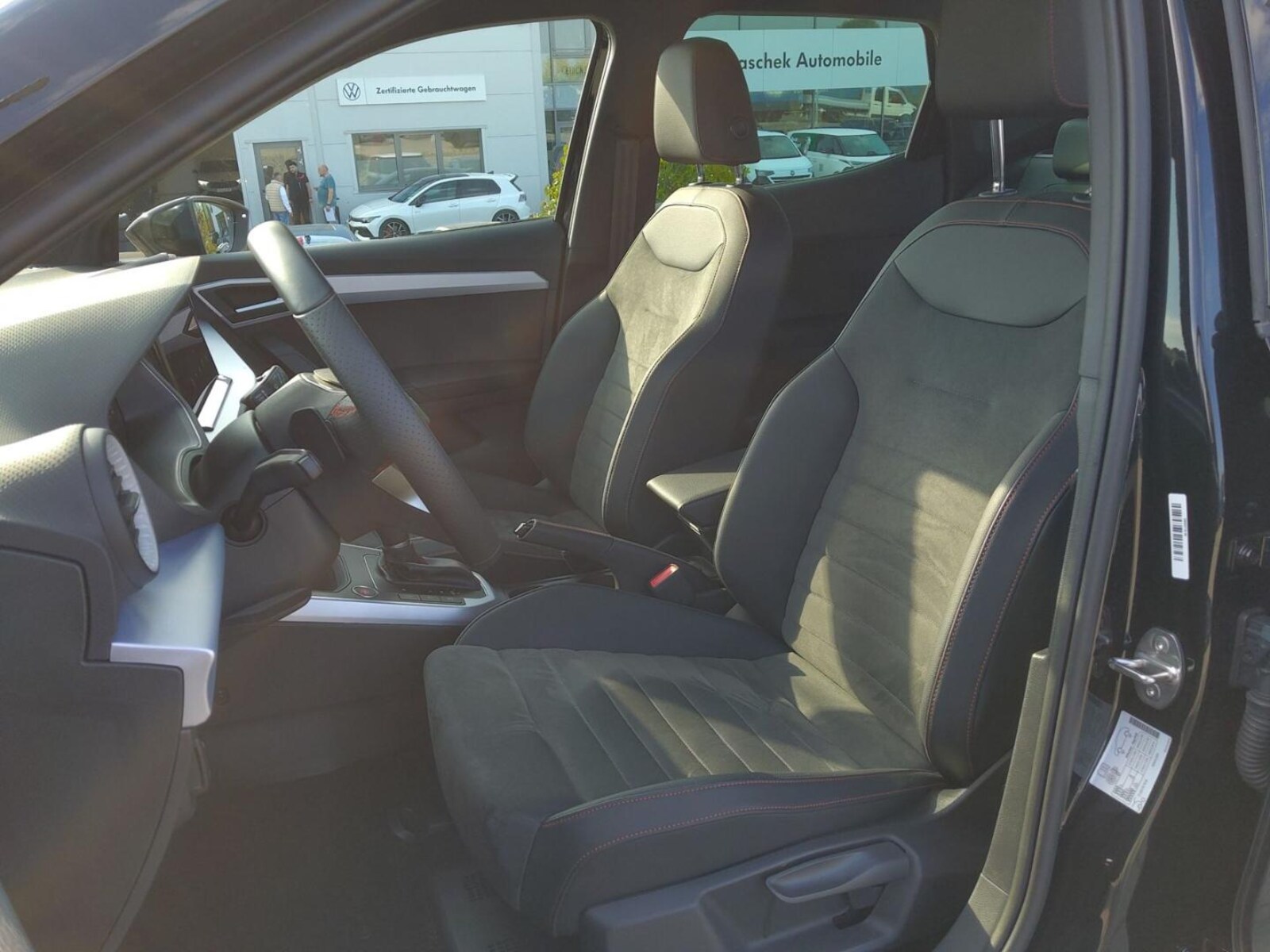 SEAT Arona – Bild 12