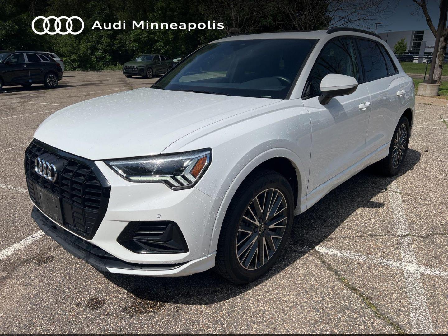 2023 Audi Q3's photo