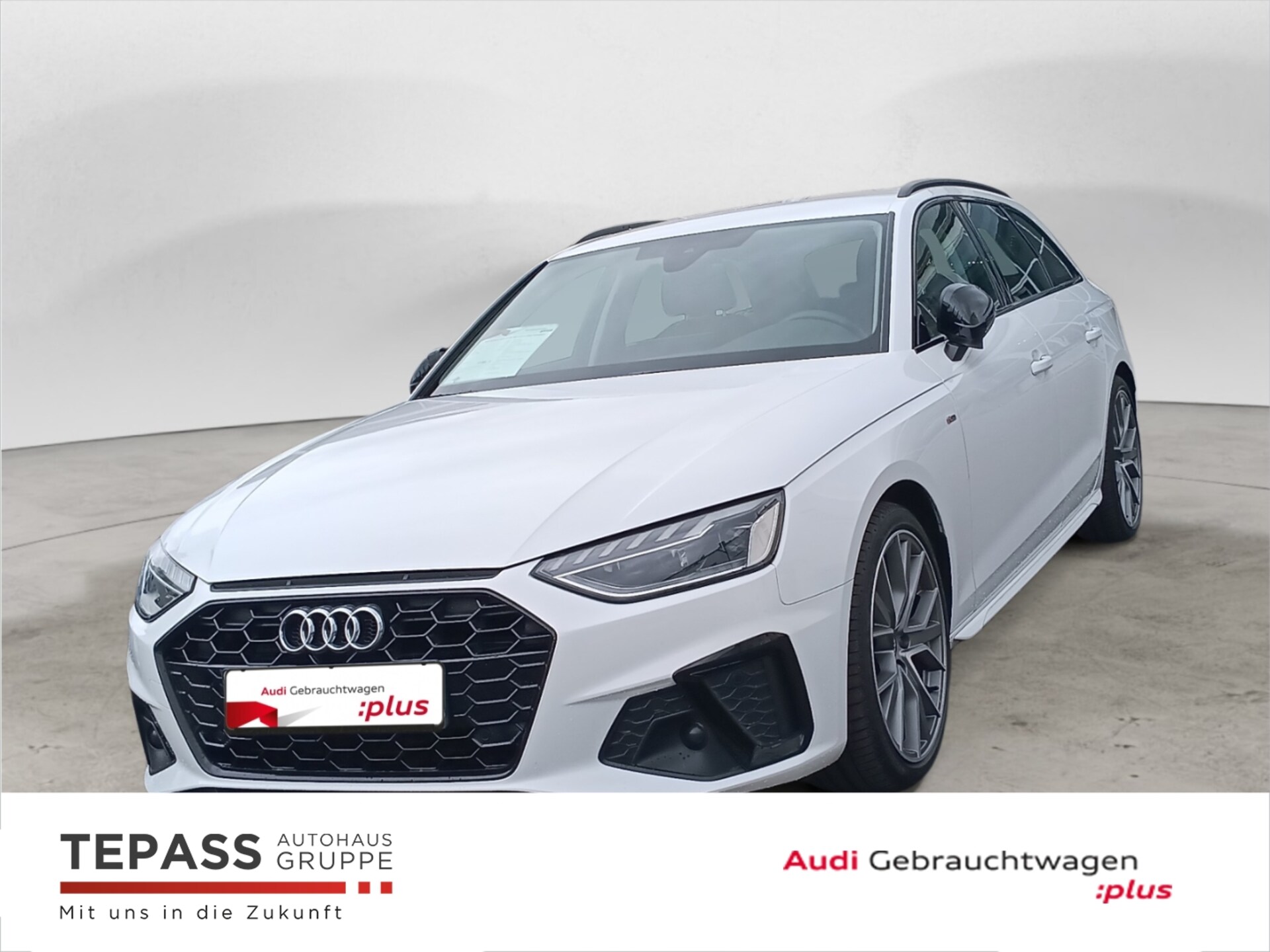 Audi A4 Avant S line