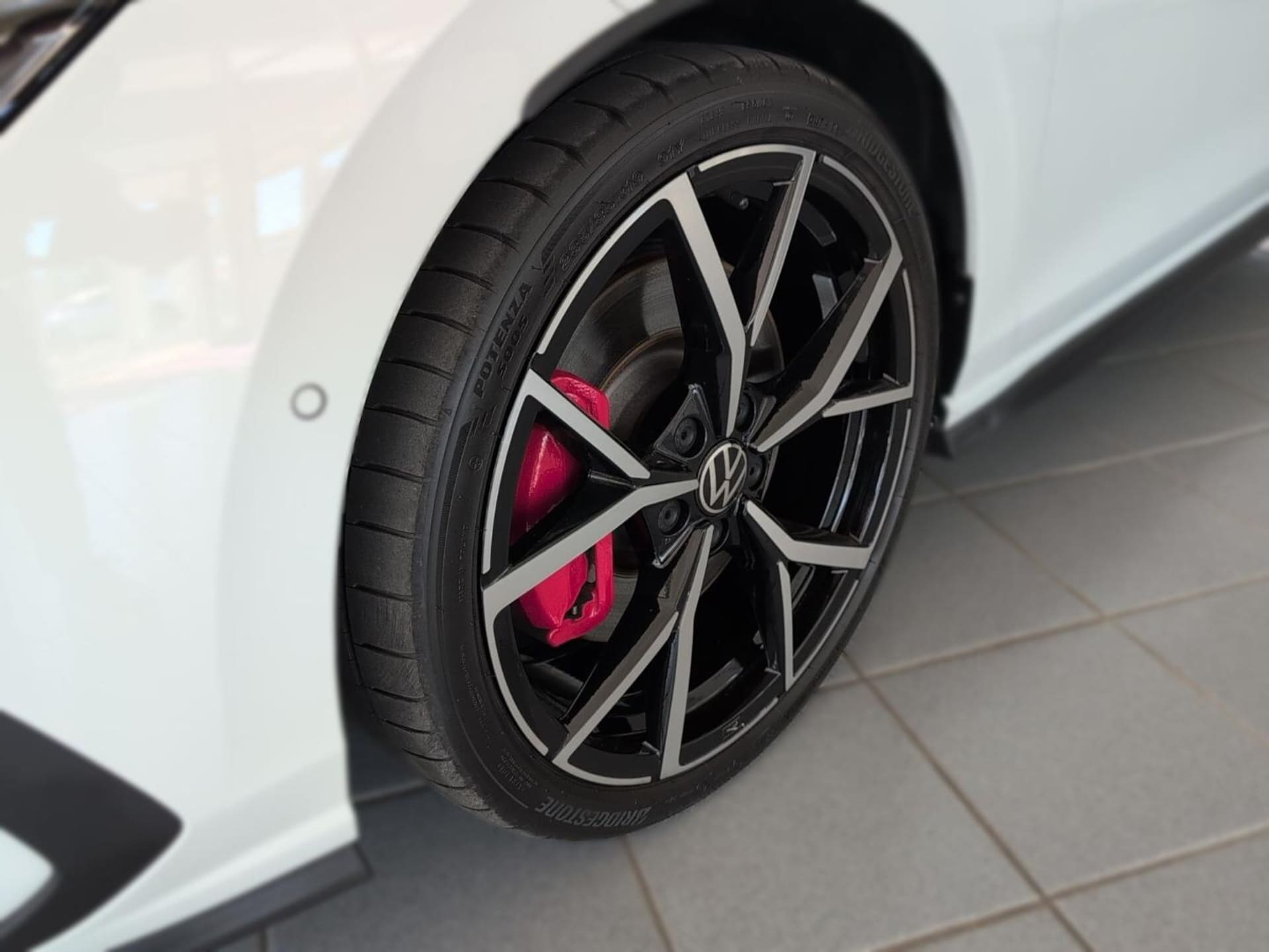 Volkswagen Golf GTI