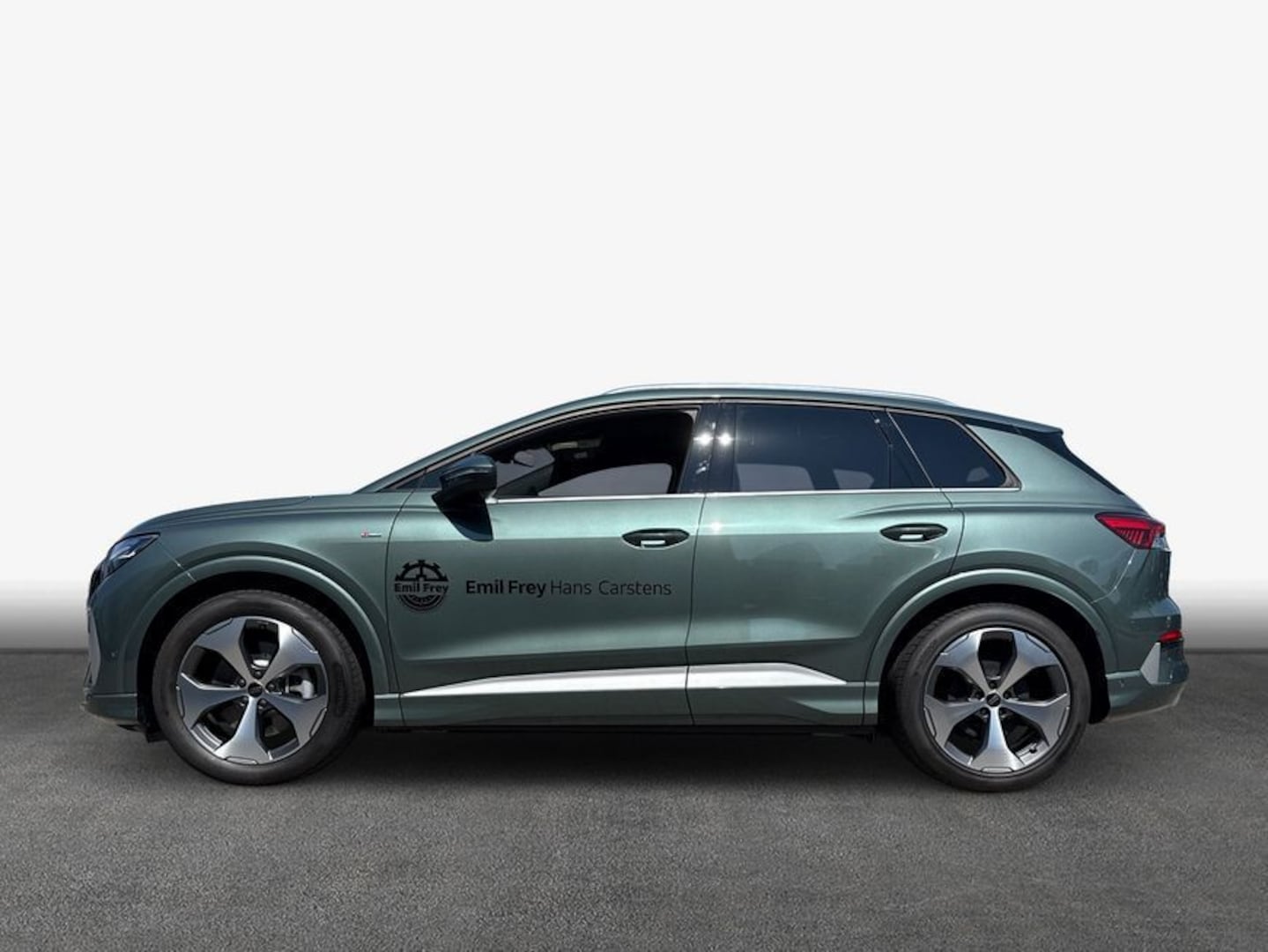 Bild über Audi Q4 SUV e-tron e-tron performance 210 kW - für weitere Informationen kontaktieren Sie den Audi Partner