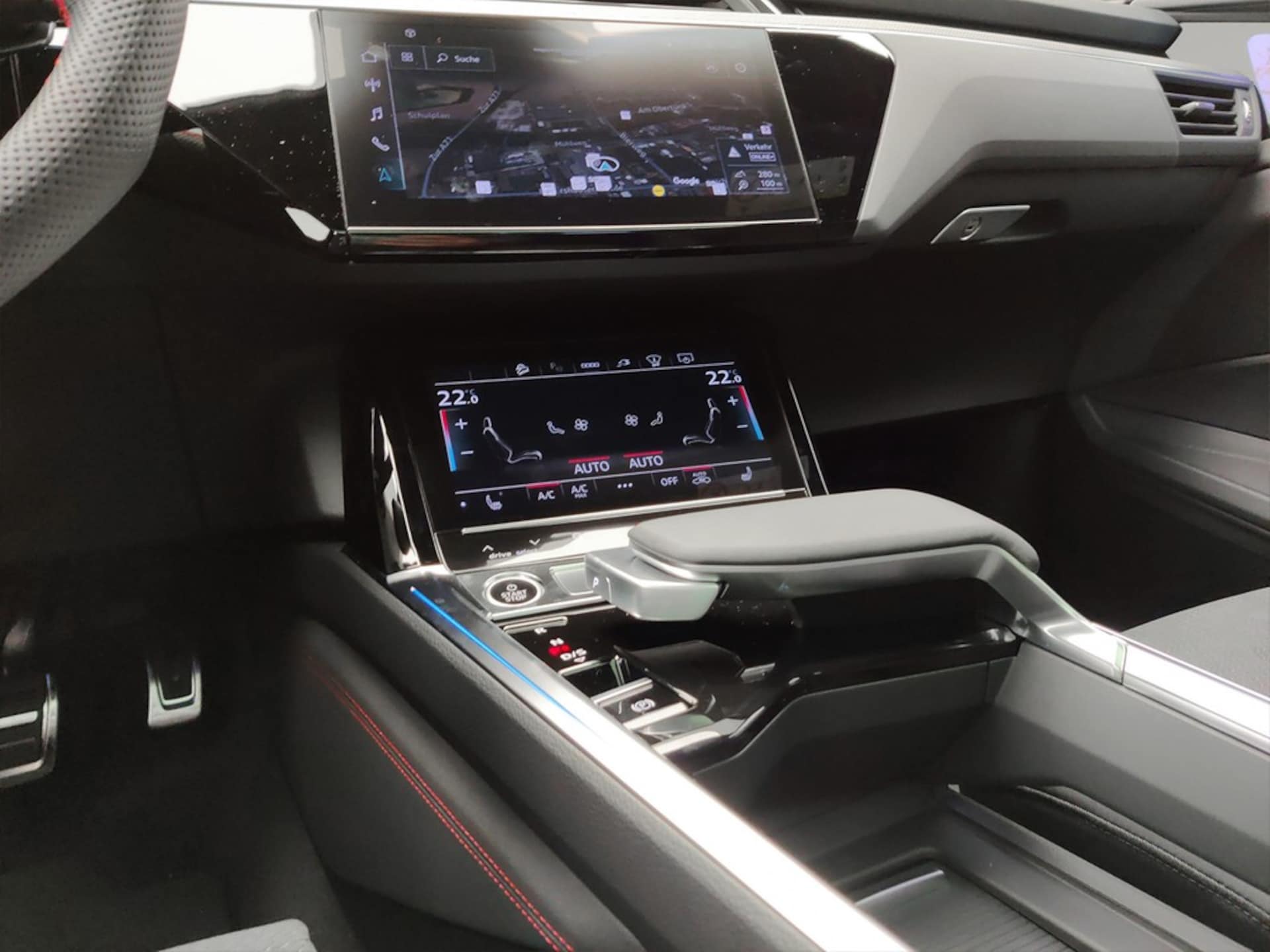Audi Q8 e-tron S line