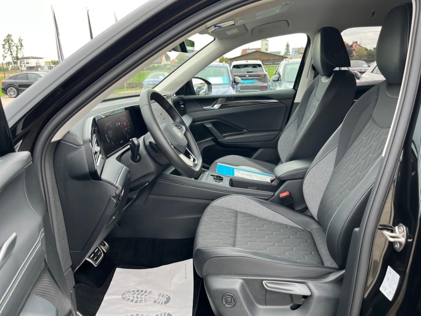 Volkswagen Tiguan – Bild 10