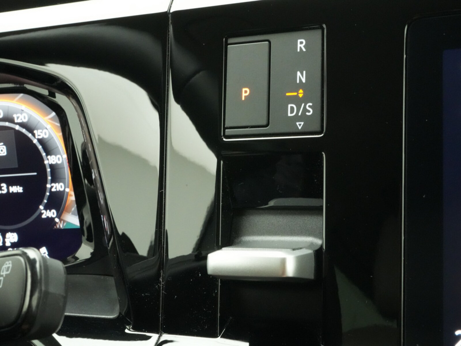 Volkswagen Multivan – Bild 25