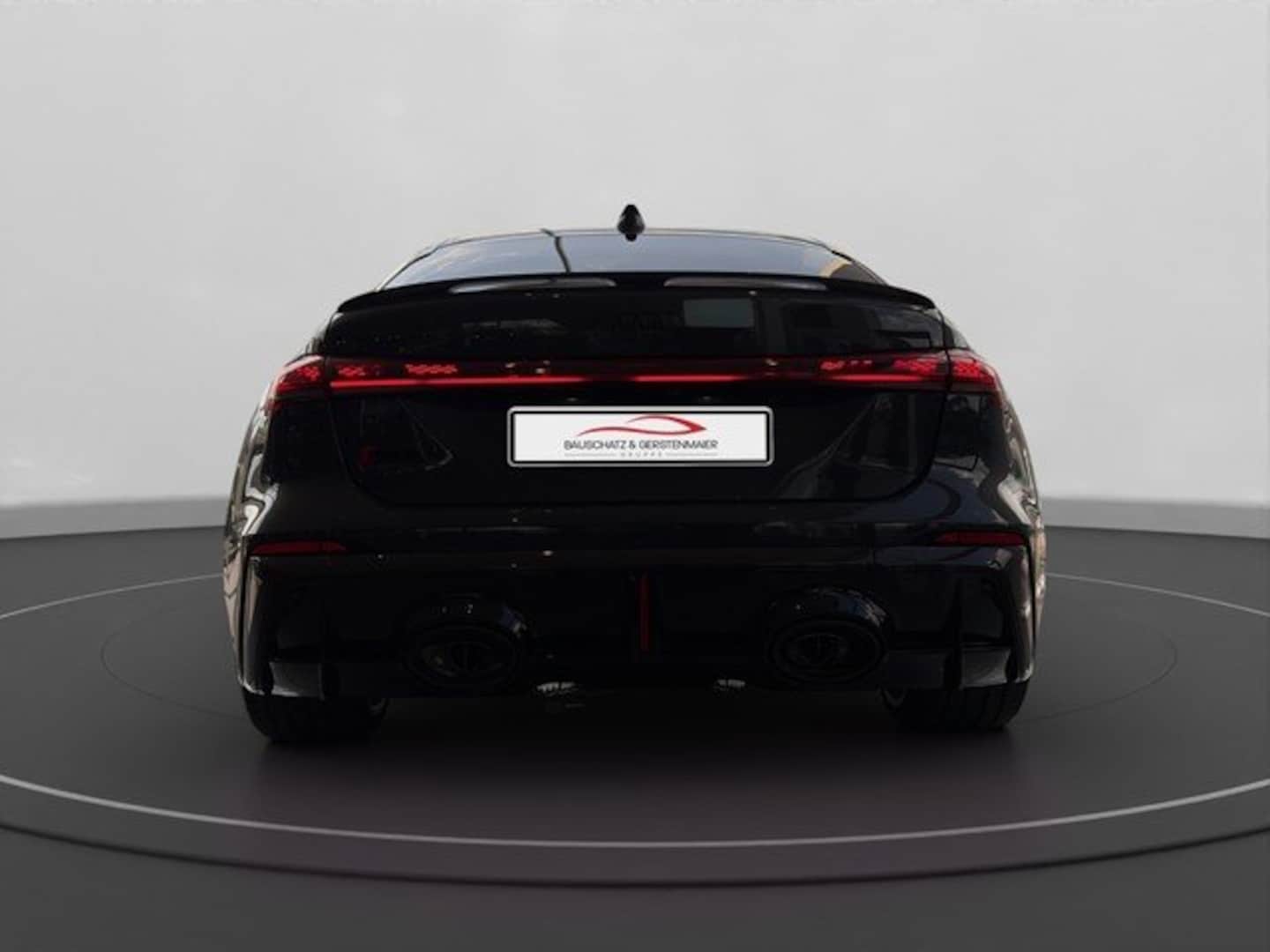 Bild über Audi RS 5 Limousine TFSI quattro 470 kW tiptronic - für weitere Informationen kontaktieren Sie den Audi Partner
