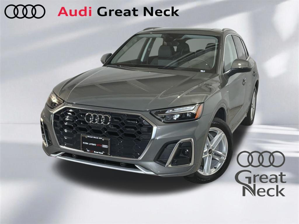 2024 Audi Q5 55 e Premium Plus's photo