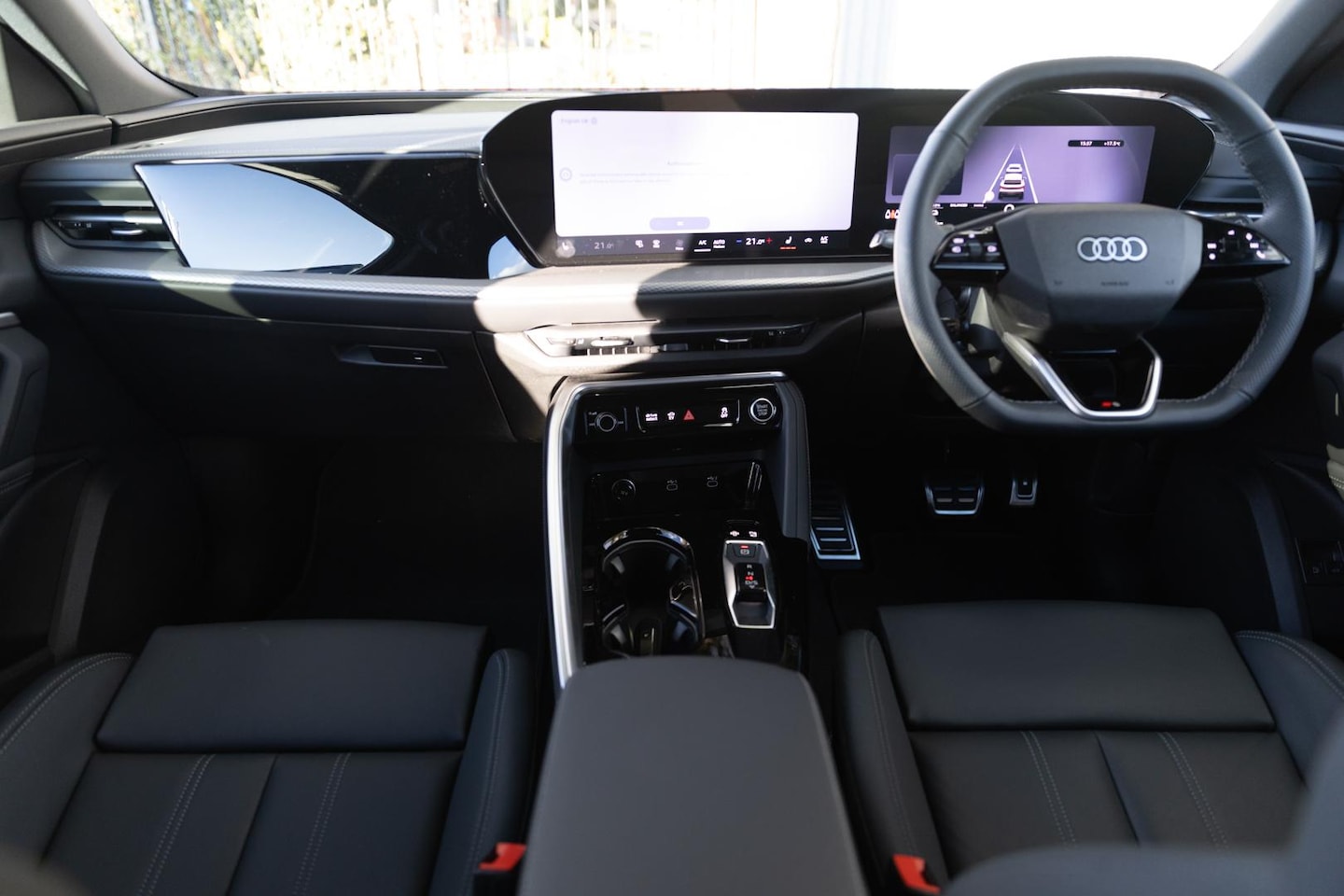 Image about Audi Q5 SUV e-hybrid quattro S tronic