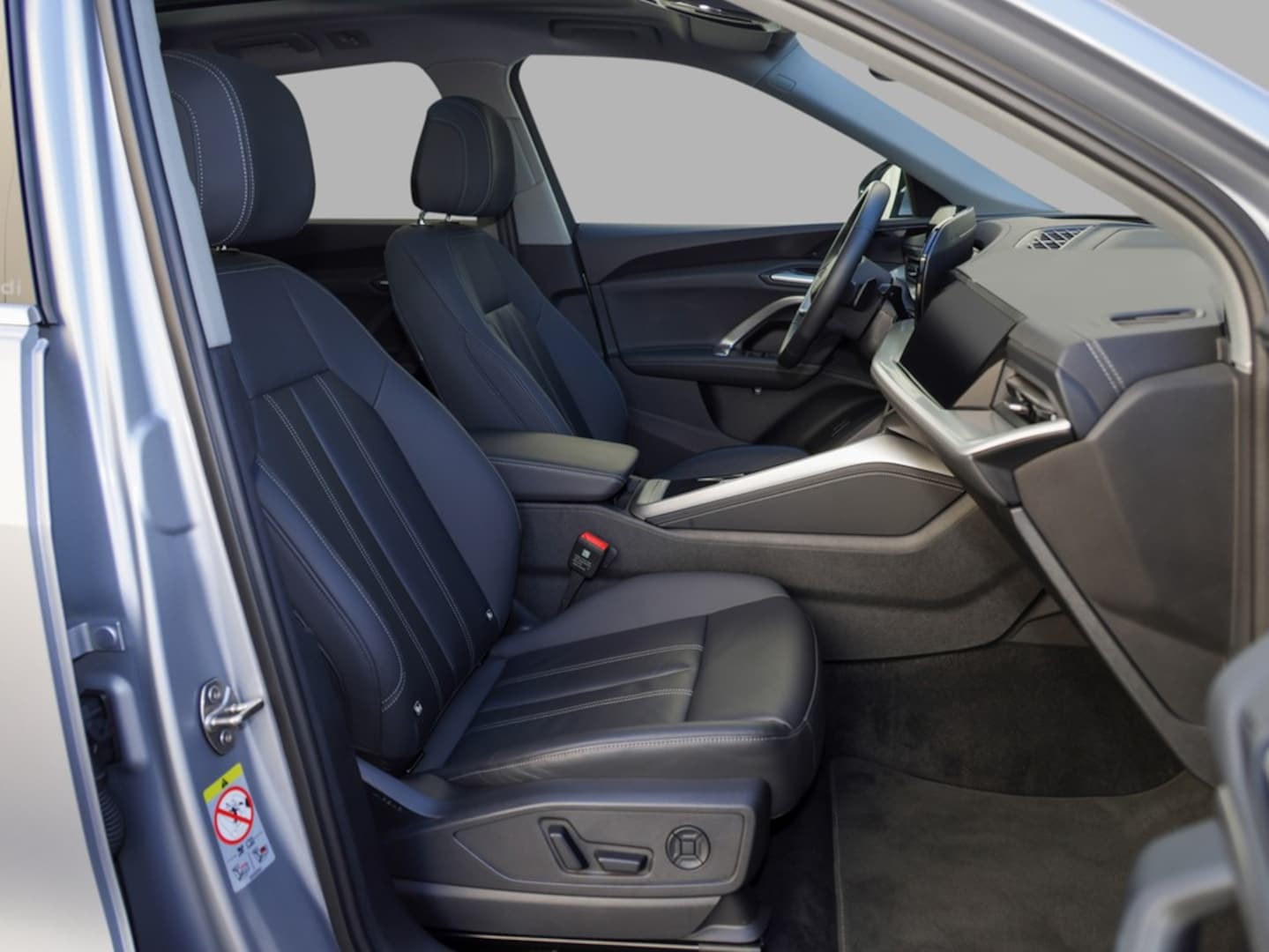 Bild über Audi Q5 SUV TDI quattro 150 kW S tronic - für weitere Informationen kontaktieren Sie den Audi Partner