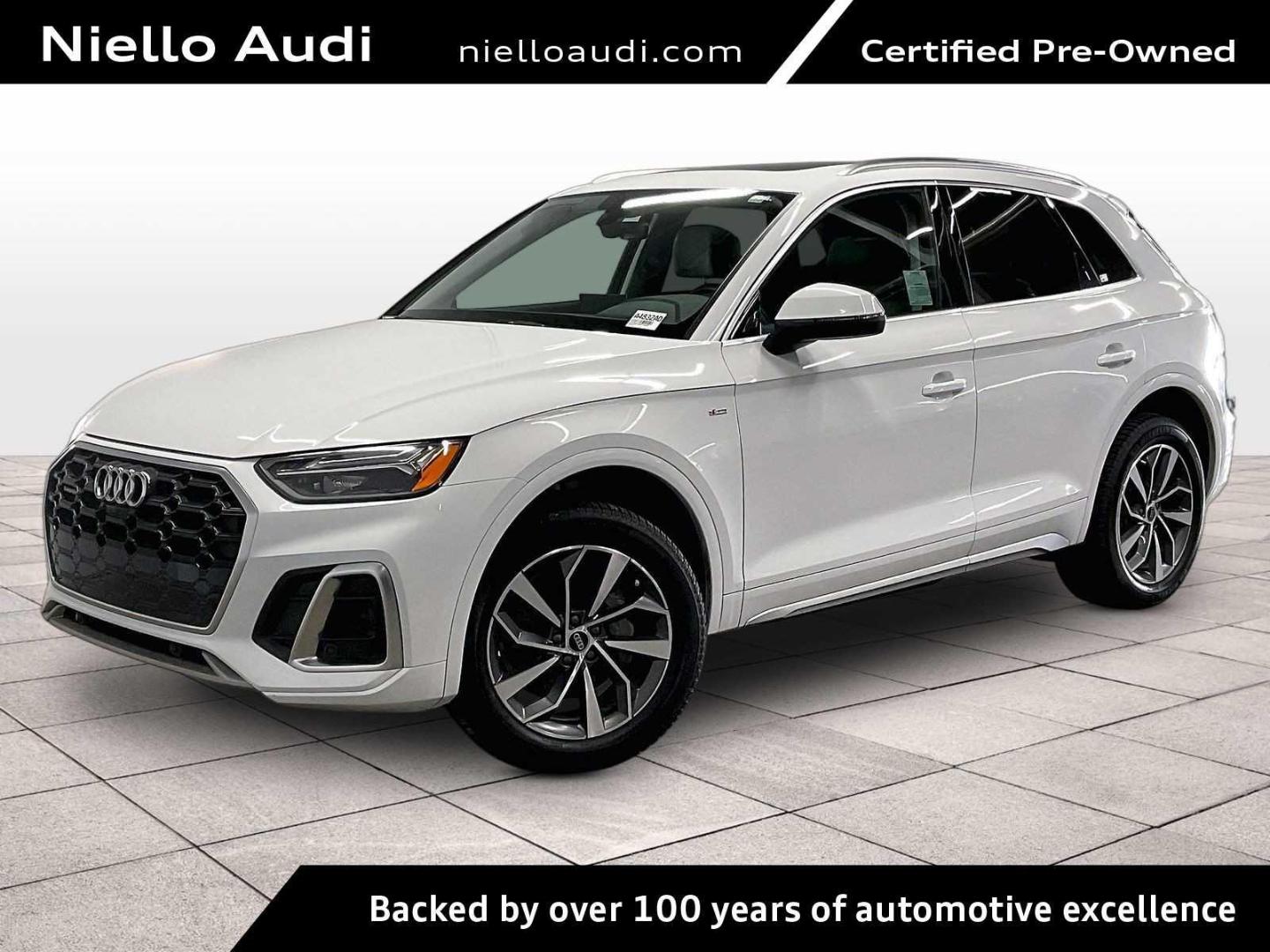 2023 Audi Q5 45 Premium Plus's photo