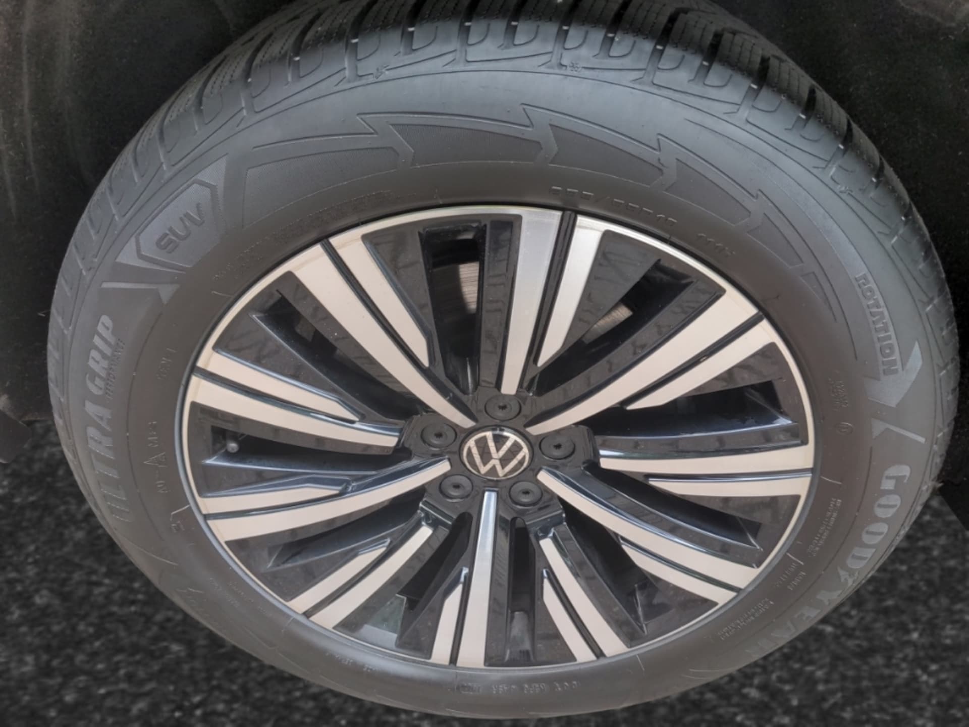 Volkswagen Touareg Basis-Modell