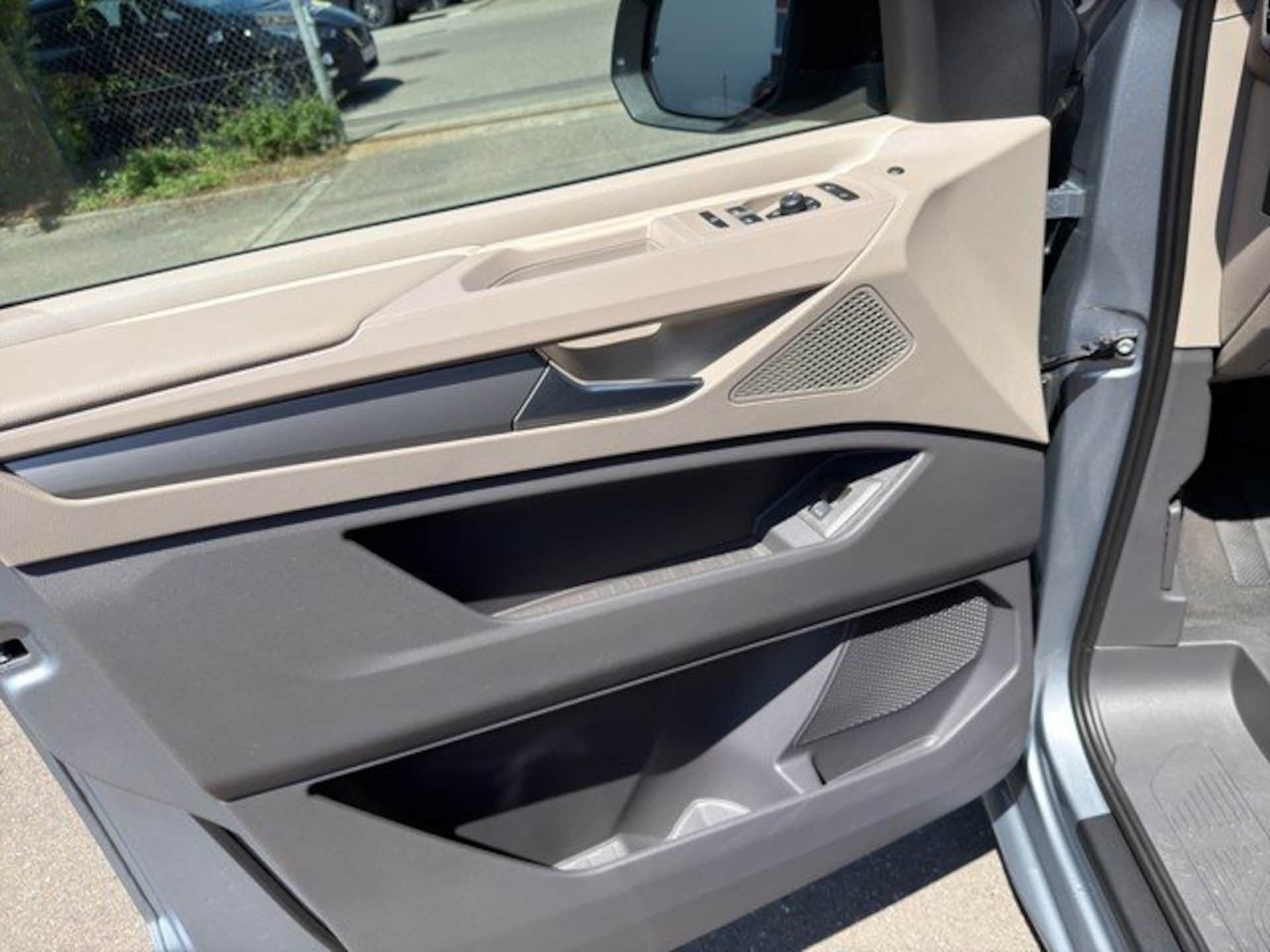 Volkswagen Multivan Life