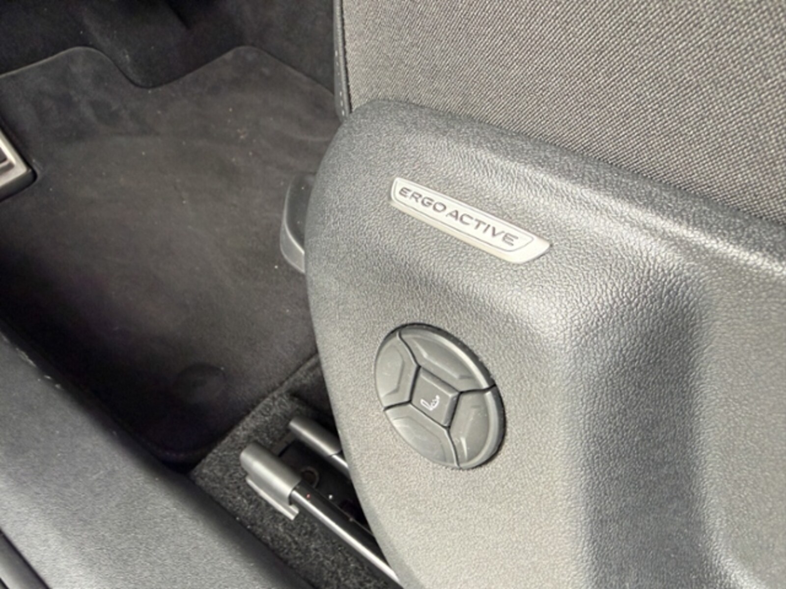 Volkswagen Tiguan – Bild 13