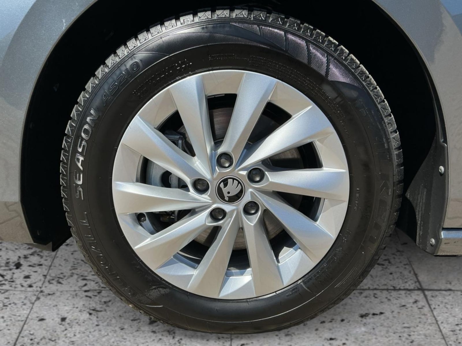 Škoda Superb Combi – Bild 7