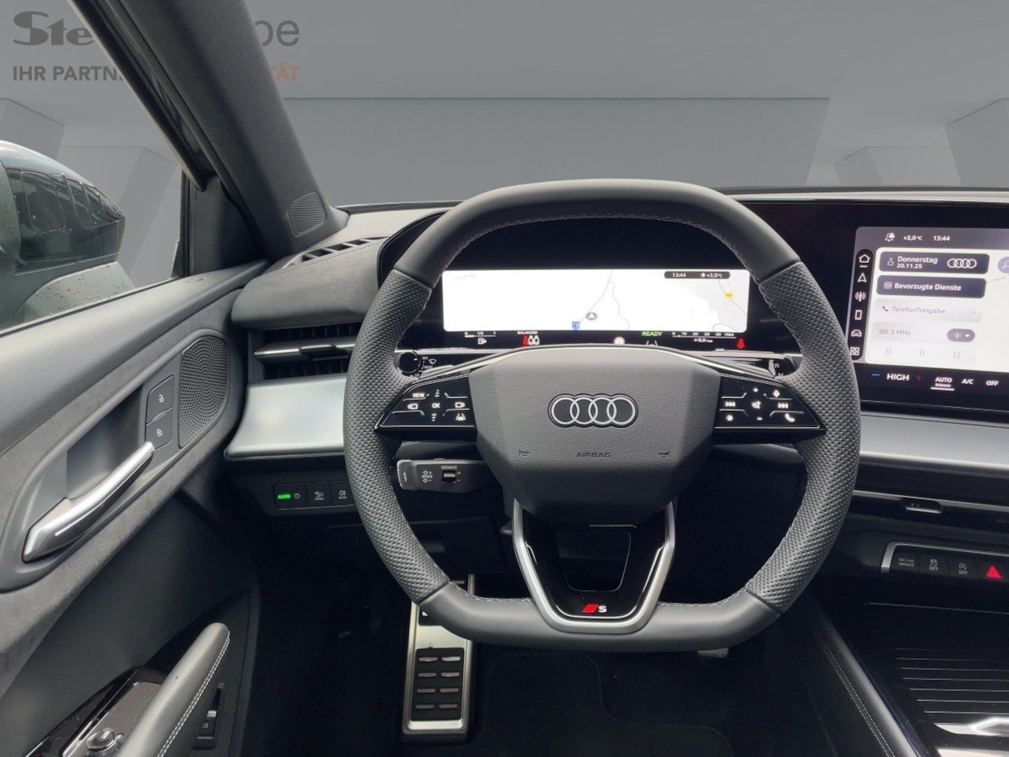 Bild über Audi Q3 Sportback TFSI 110 kW S tronic - für weitere Informationen kontaktieren Sie den Audi Partner