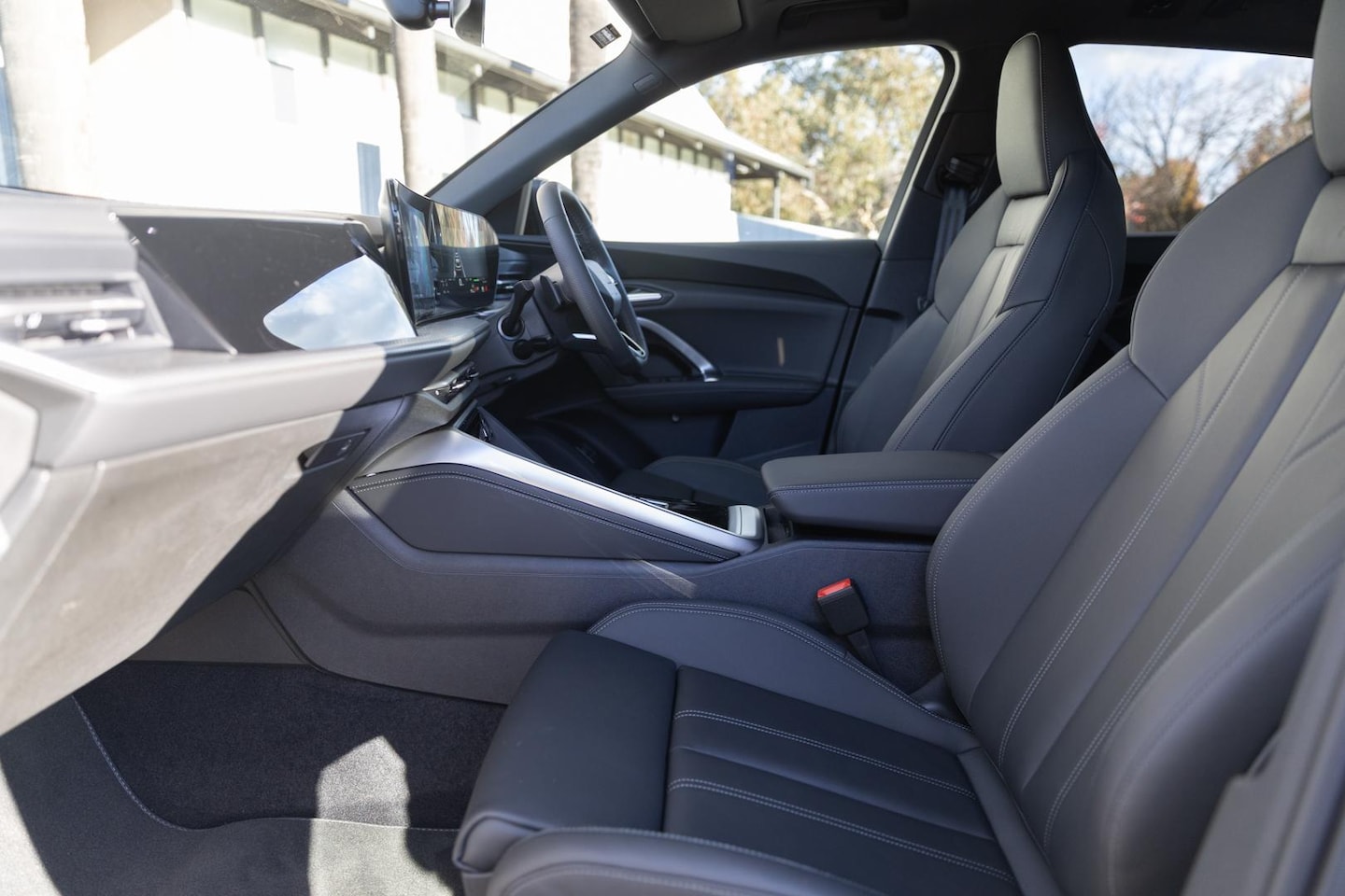 Image about Audi Q5 SUV e-hybrid quattro S tronic