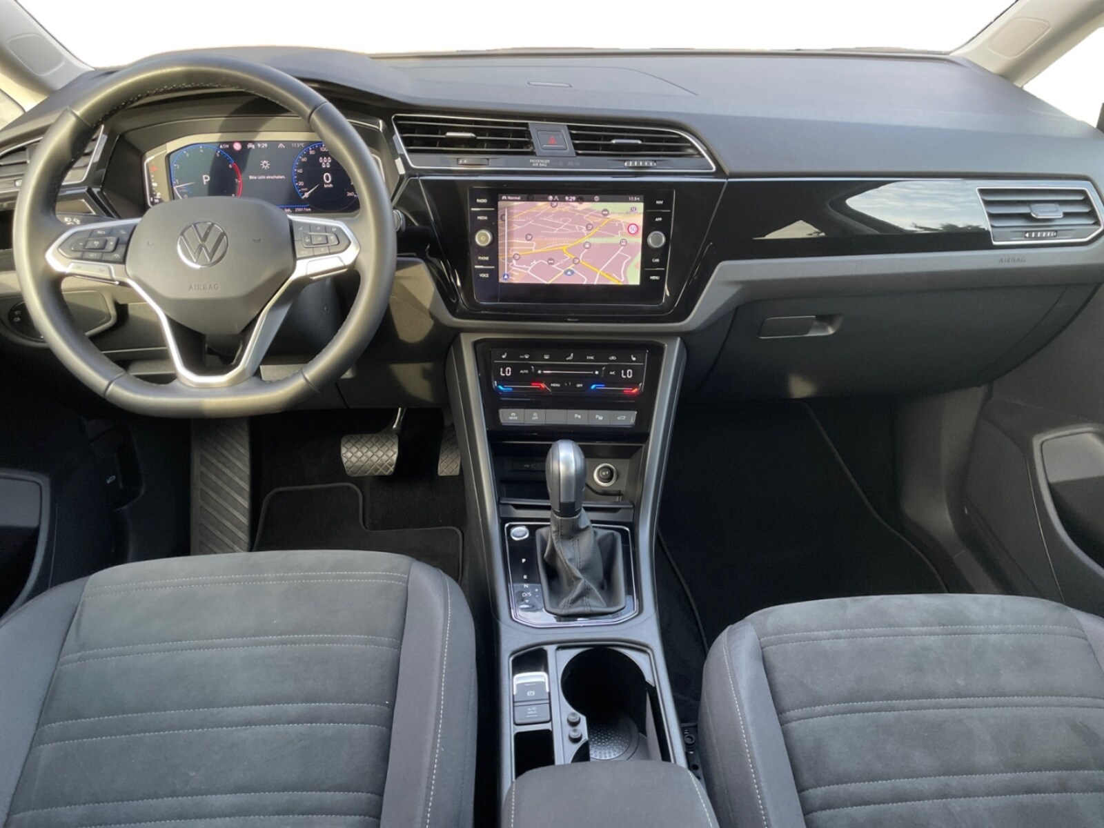 Volkswagen Touran – Bild 12