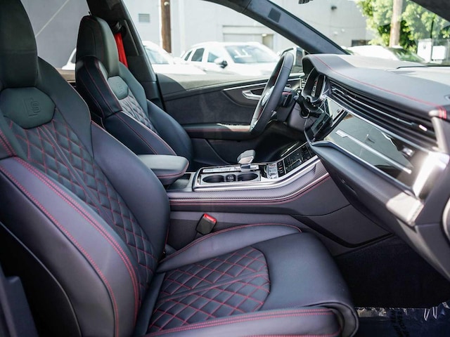2026 Audi SQ8 Prestige - Photo 16