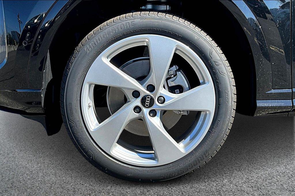 2025 Audi Q5 Premium Plus - Photo 13