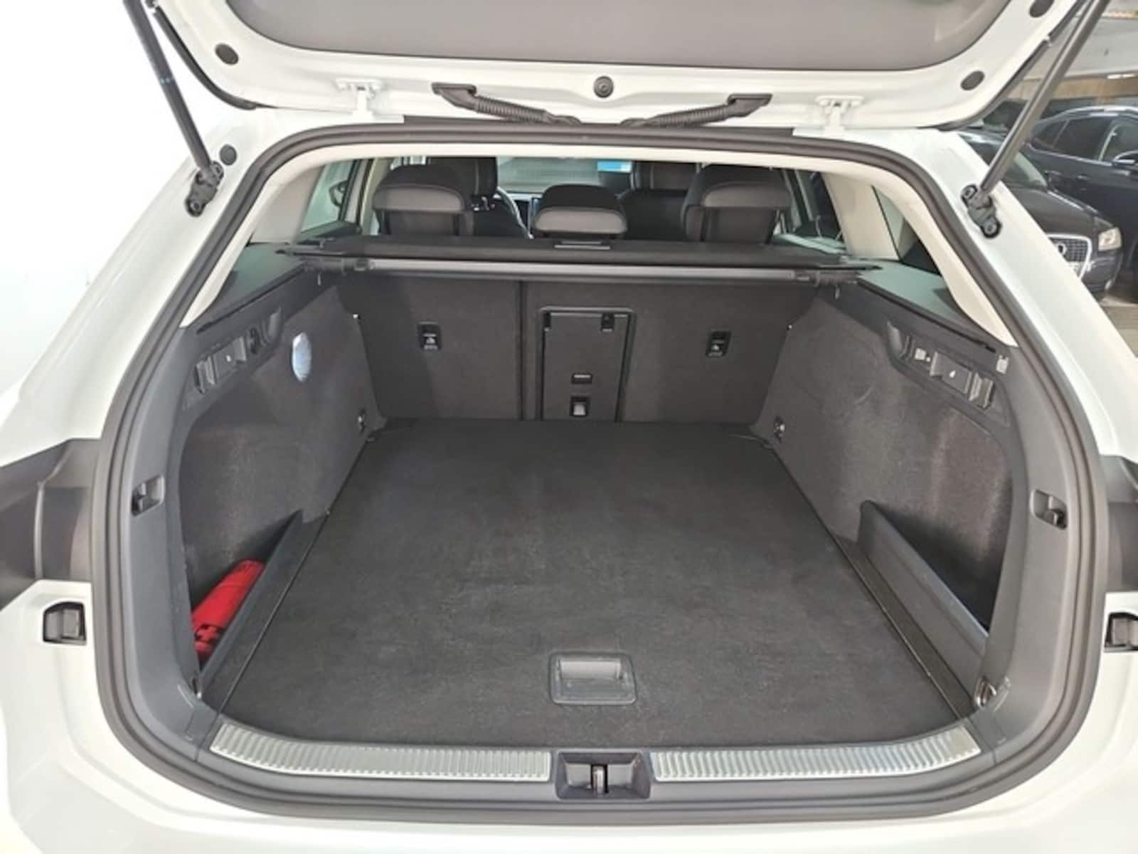 Volkswagen Passat – Bild 13