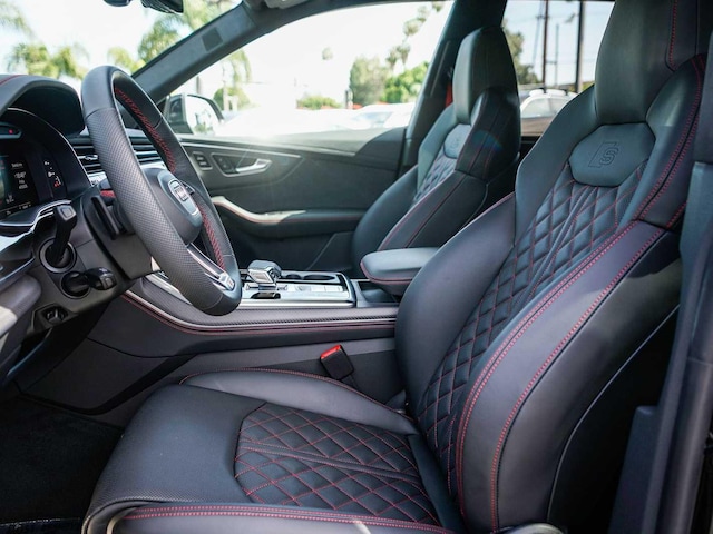 2026 Audi SQ8 Prestige - Photo 17