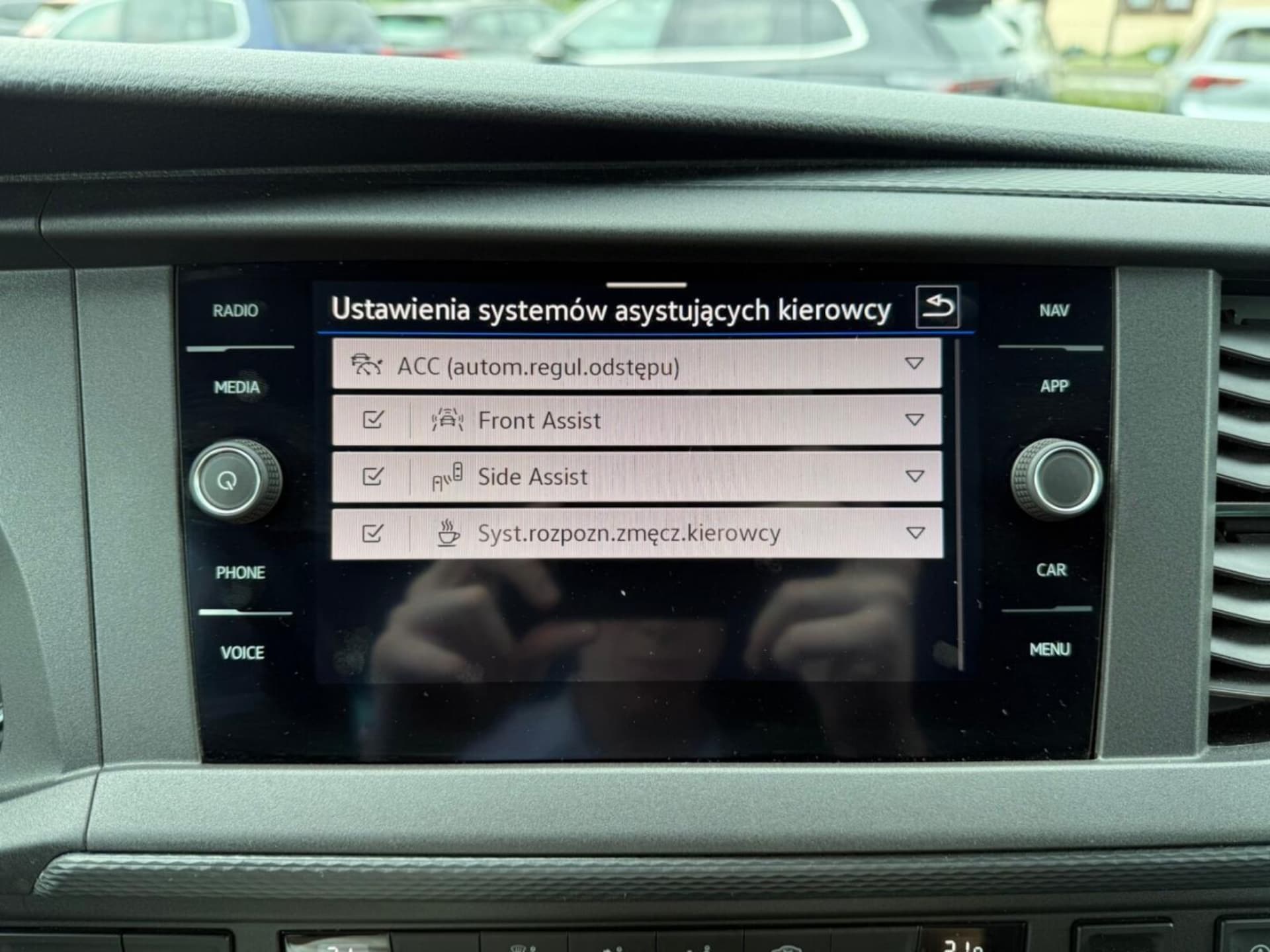 Volkswagen Caravelle 6.1 krótki rozstaw osi SE
