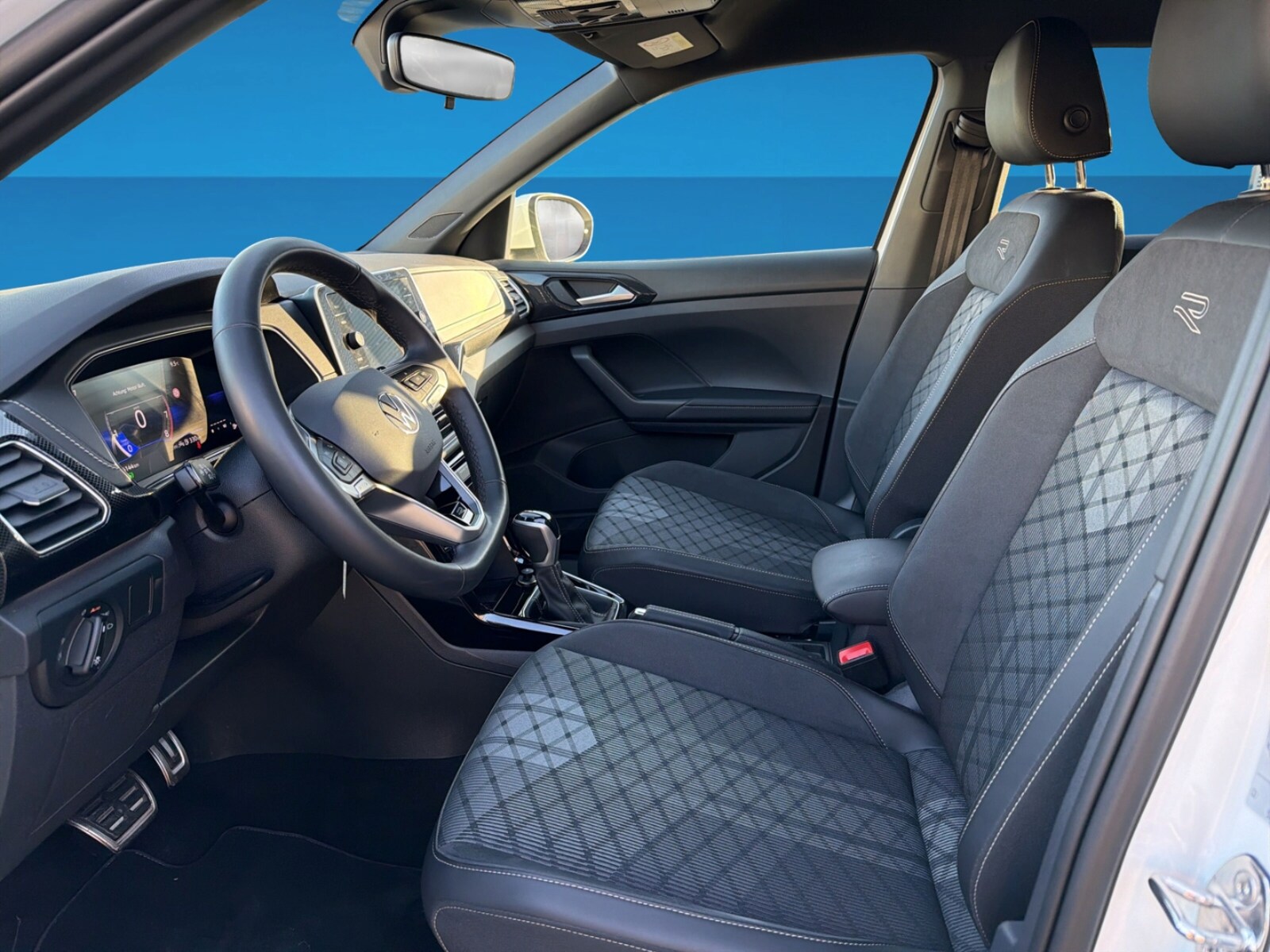 Volkswagen T-Cross – Bild 11