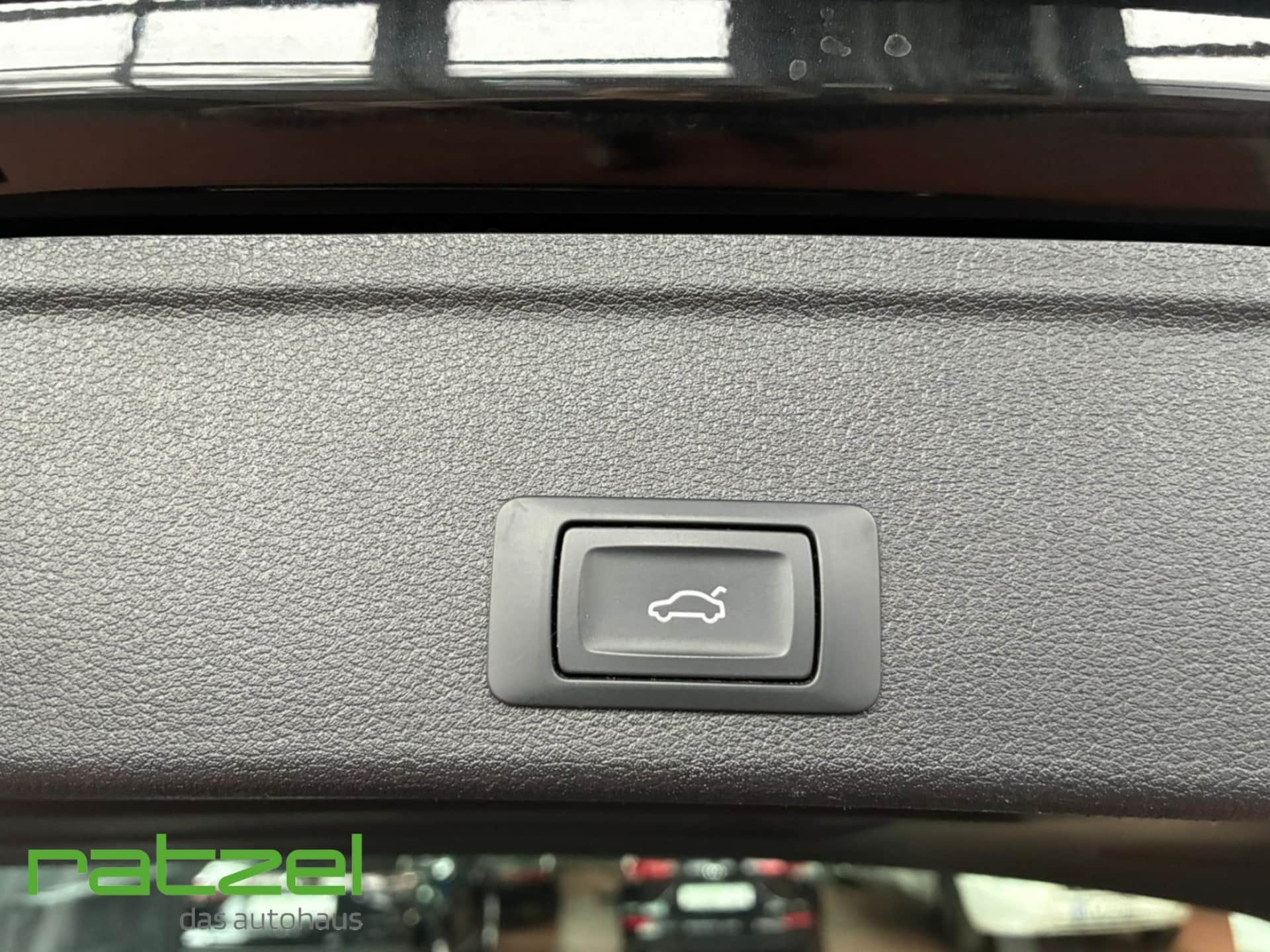 Audi A4 Avant S line