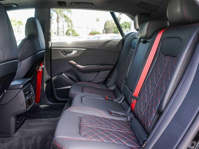 2026 Audi SQ8 Prestige - Photo 18