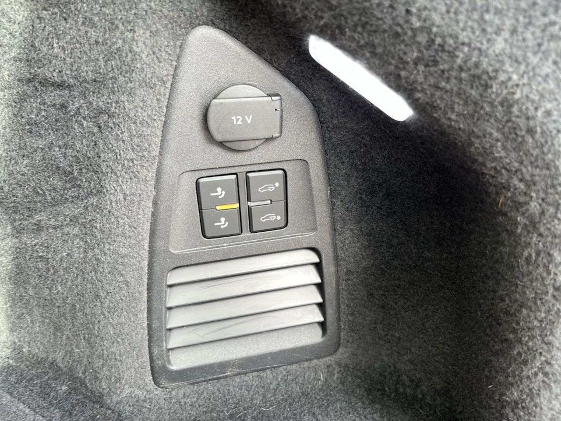 Volkswagen Touareg R