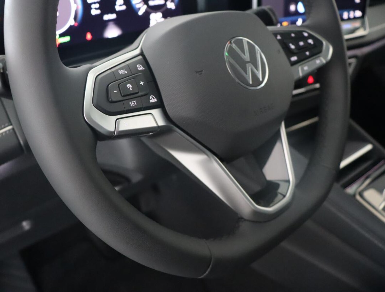 Volkswagen Tiguan – Bild 11