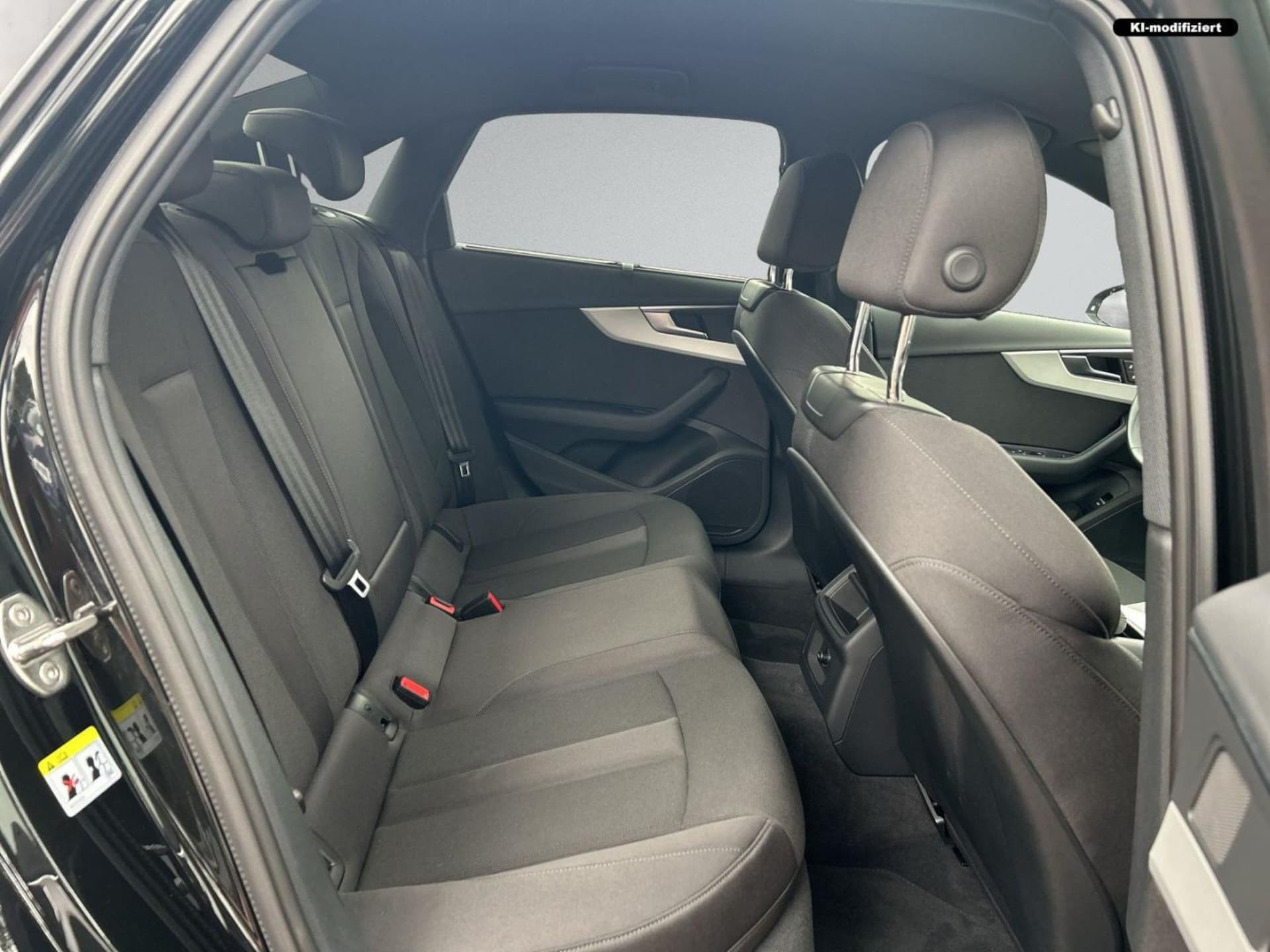Audi A4 Limousine S line