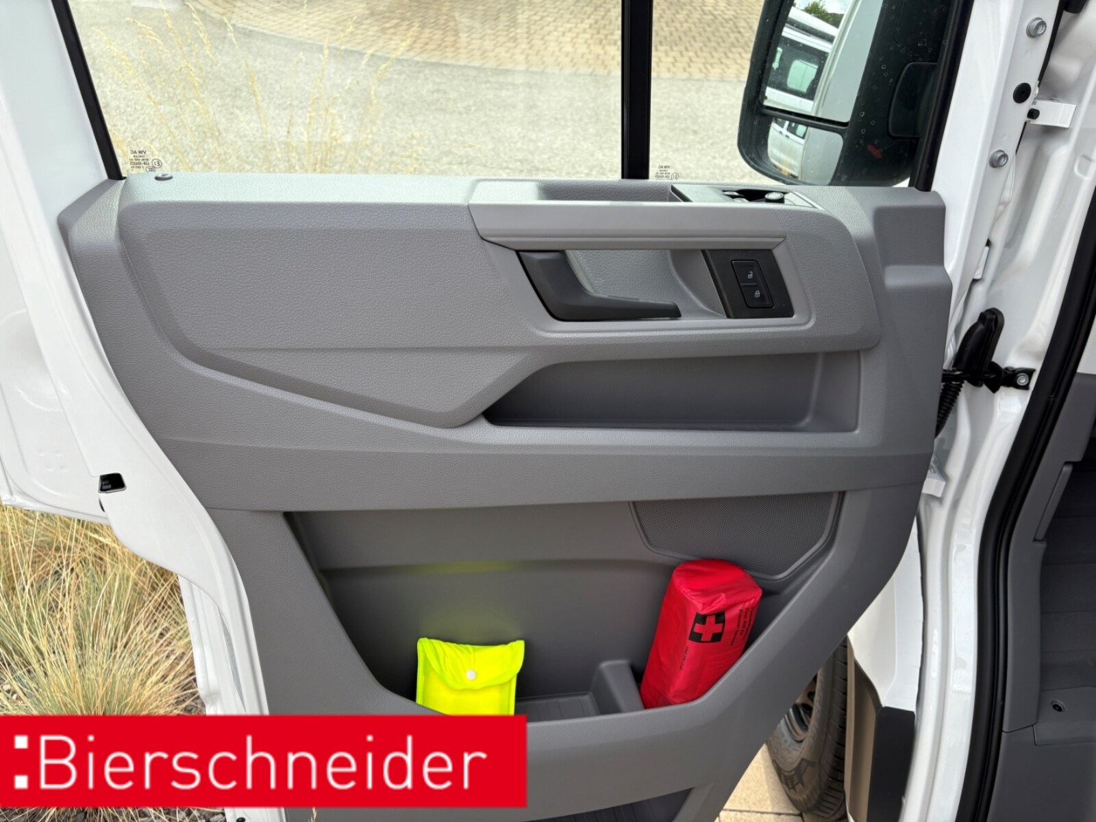 Volkswagen Crafter Kasten mittlerer Radstand – Bild 9
