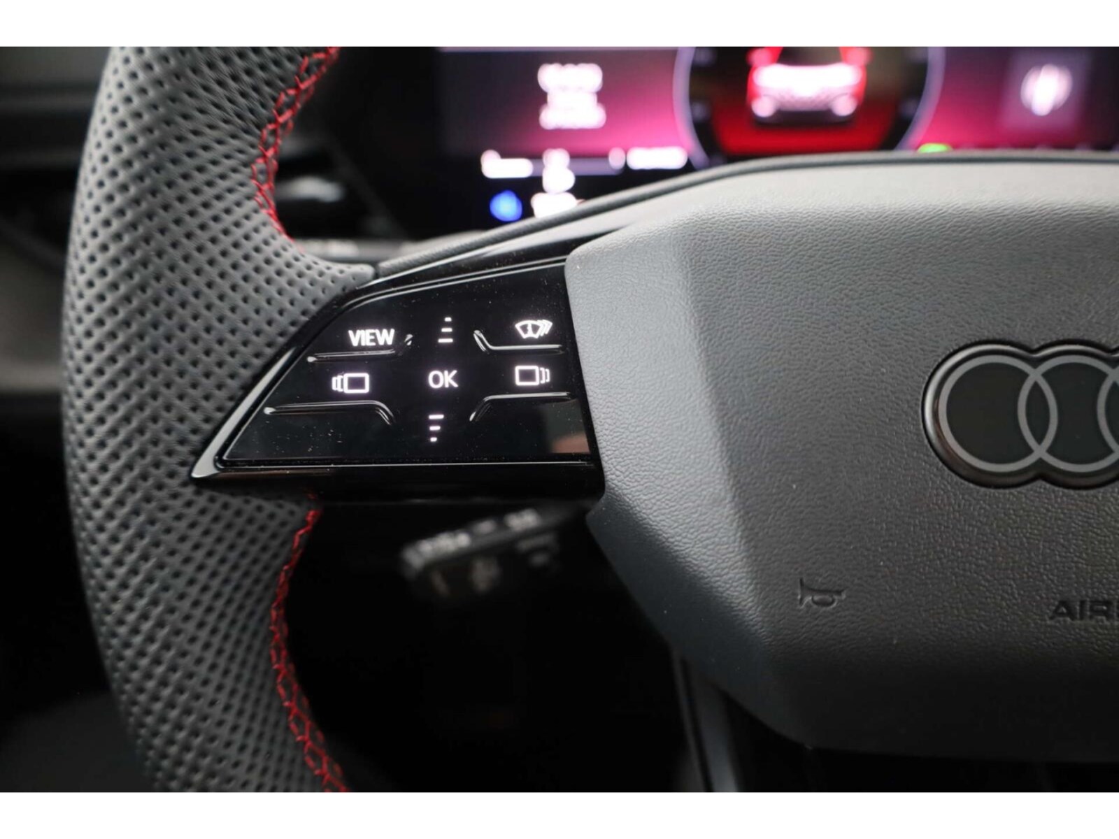 Audi SQ5 – Bild 14