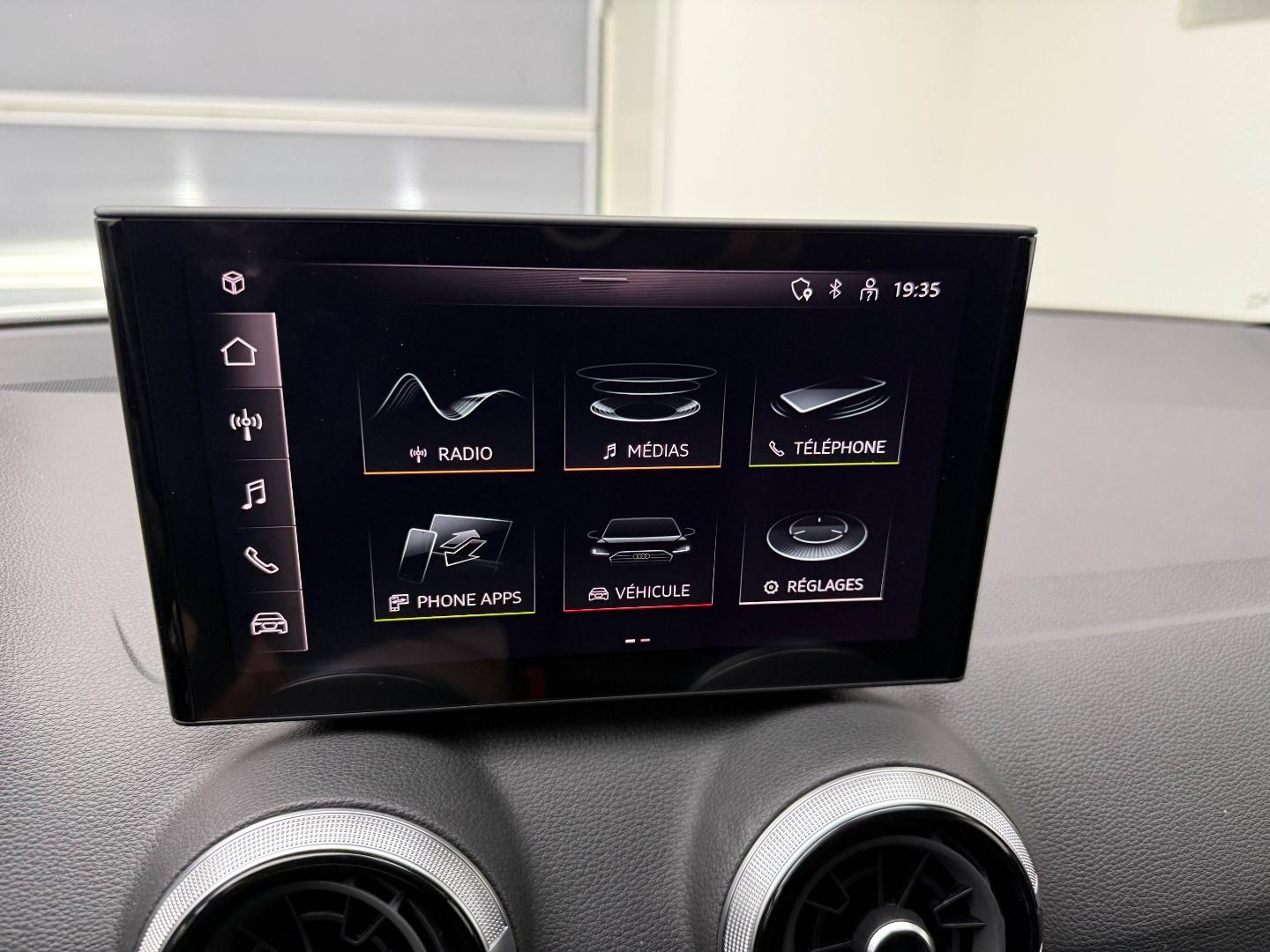 Image about Audi Q2 Design 35 TFSI 110 kW (150 ch) S tronic