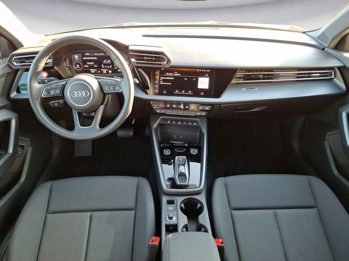 Bild über Audi A3 Limousine advanced 35 TFSI S tronic - für weitere Informationen kontaktieren Sie den Audi Partner