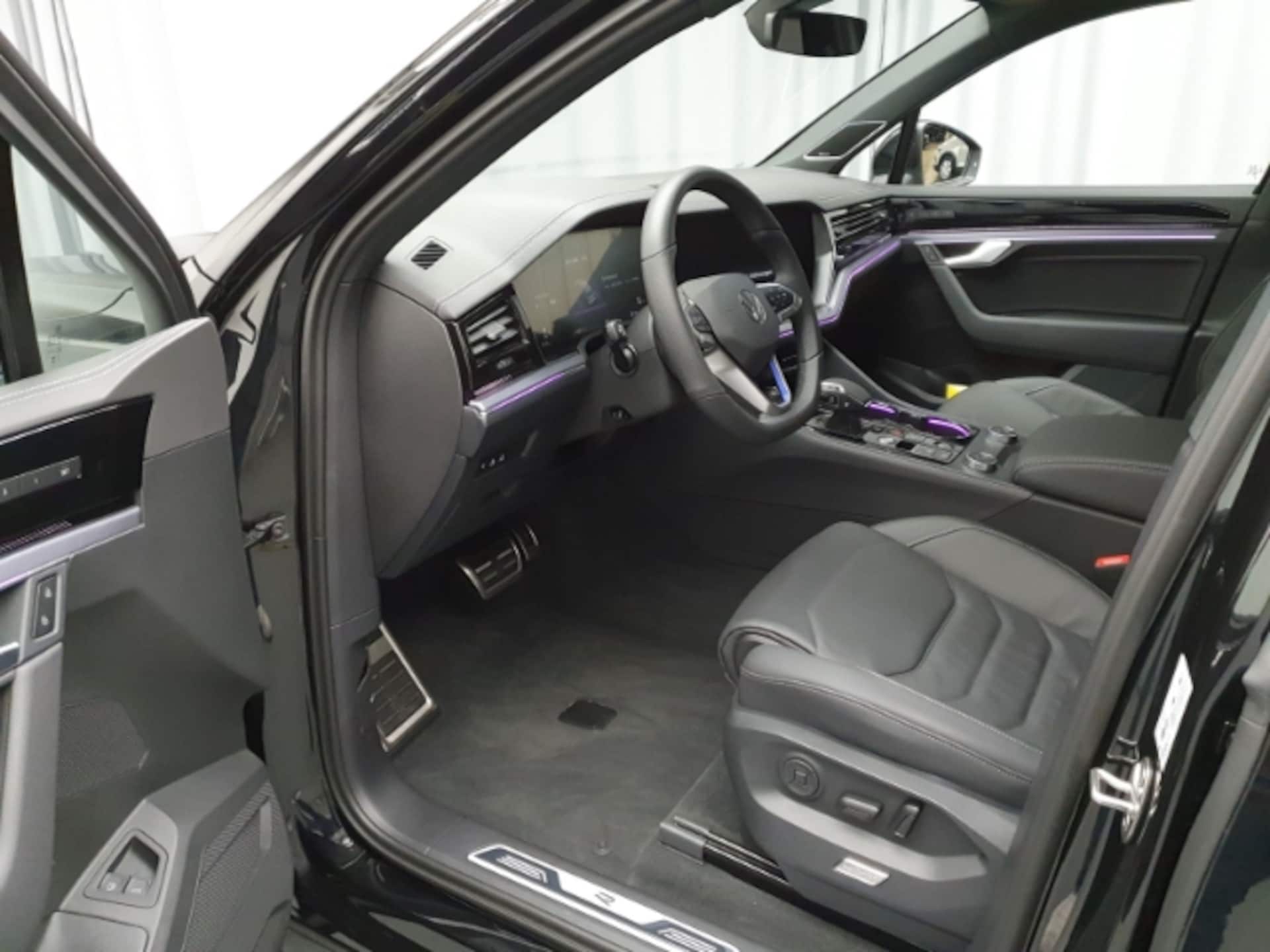 Volkswagen Touareg R