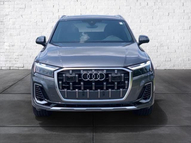 2025 Audi Q7 Premium Plus - Photo 2