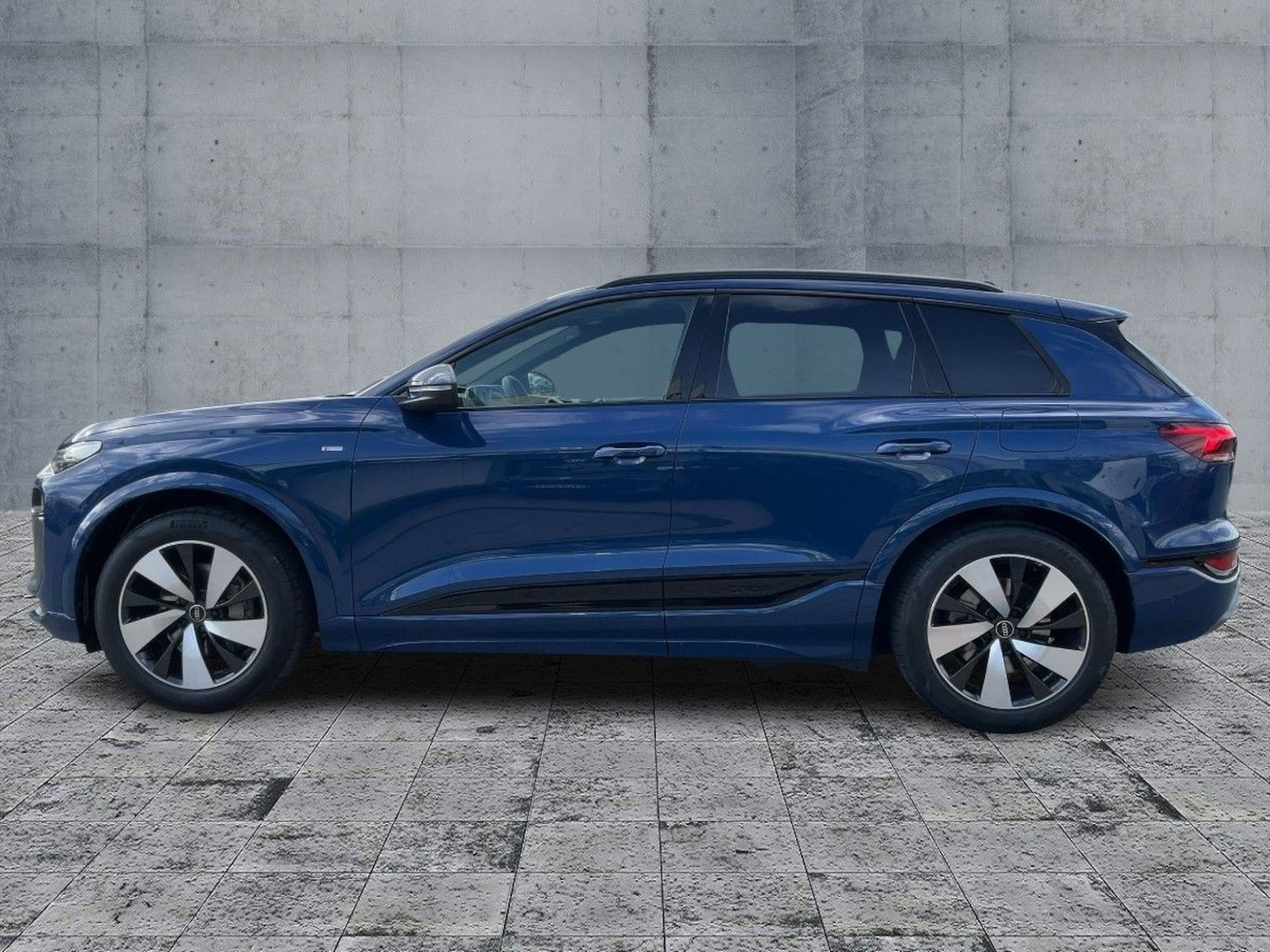 Audi Q6 SUV e-tron