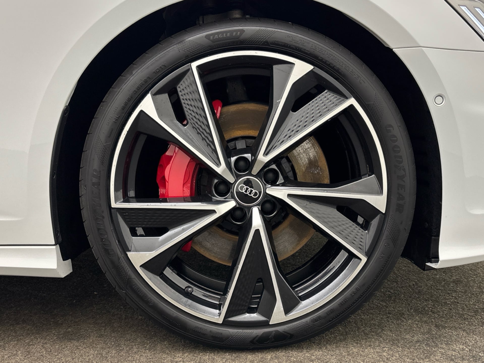 Audi A6 Avant TFSI e Design