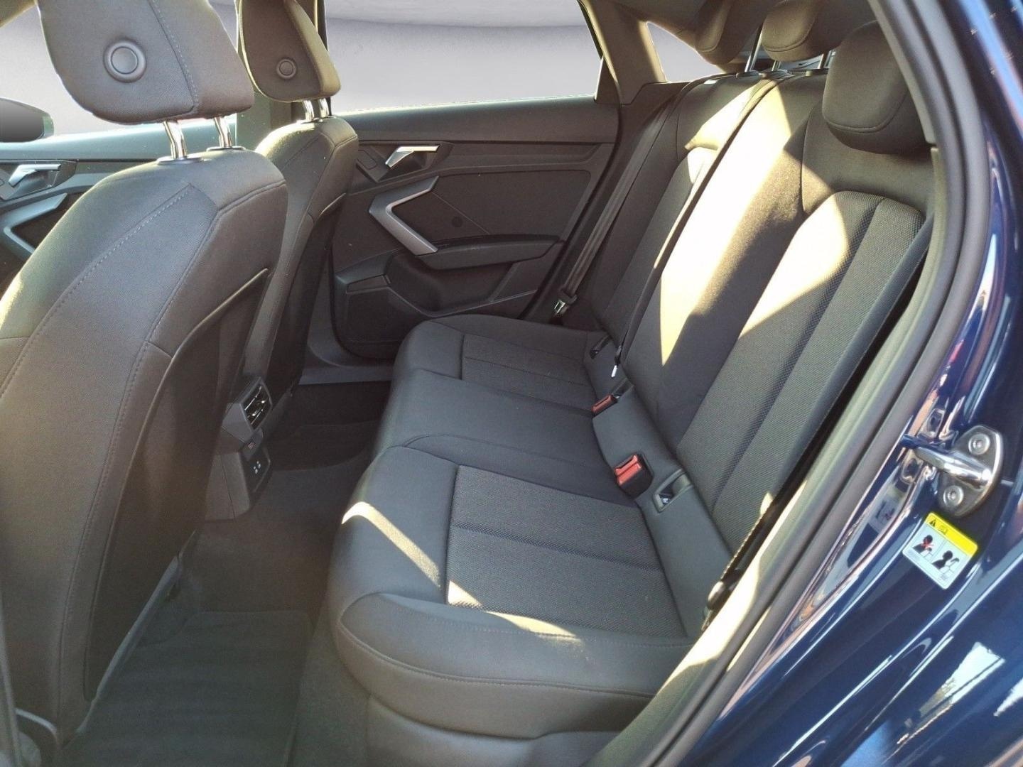 Bild über Audi A3 Limousine advanced 35 TFSI S tronic - für weitere Informationen kontaktieren Sie den Audi Partner