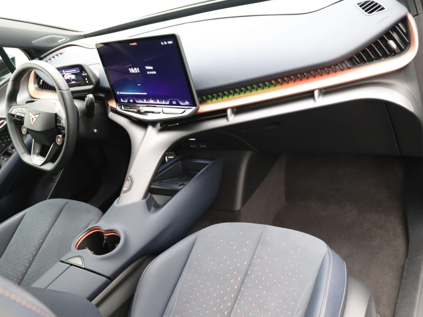 CUPRA Tavascan – Bild 8