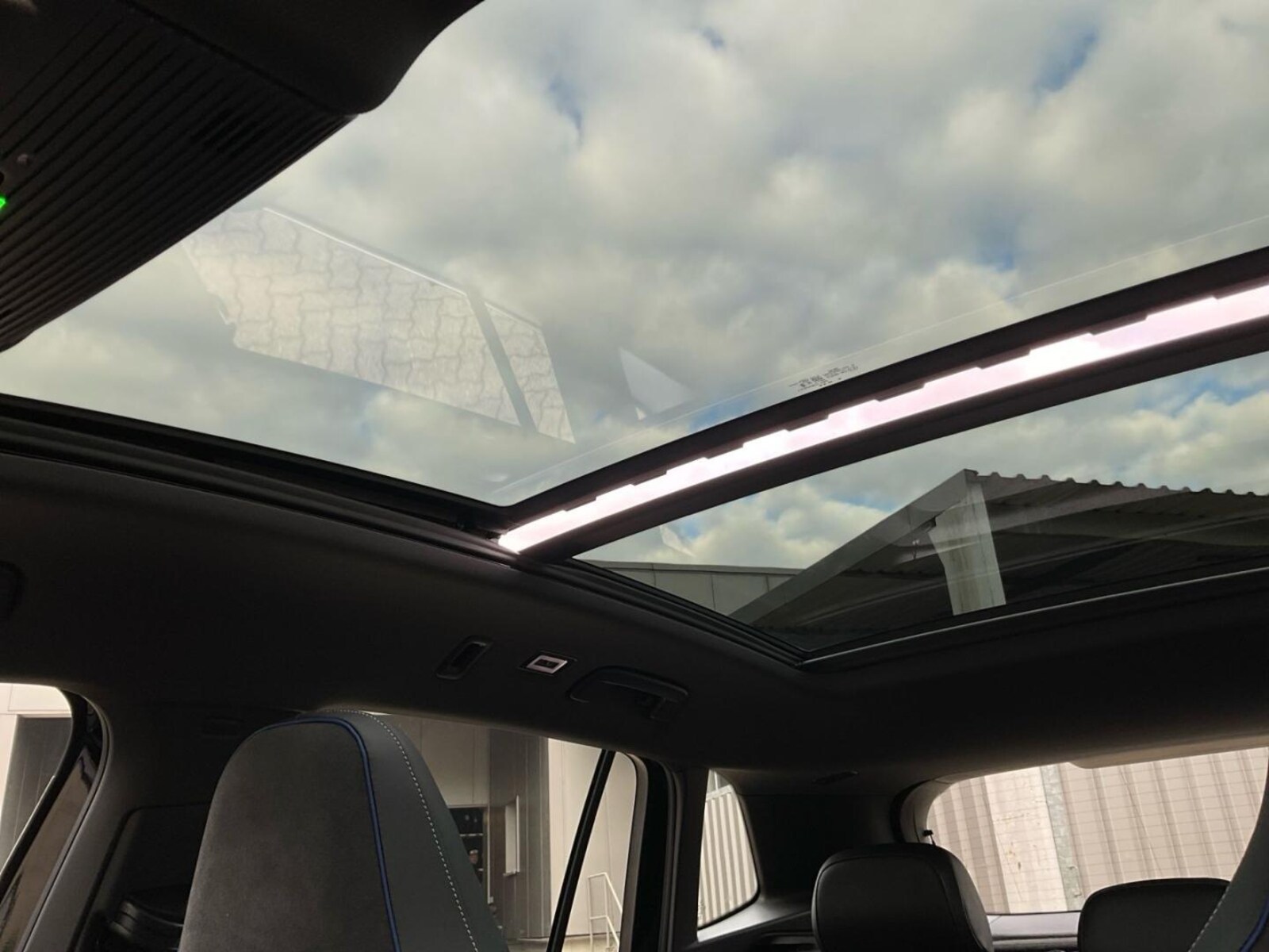 Volkswagen Tiguan – Bild 22