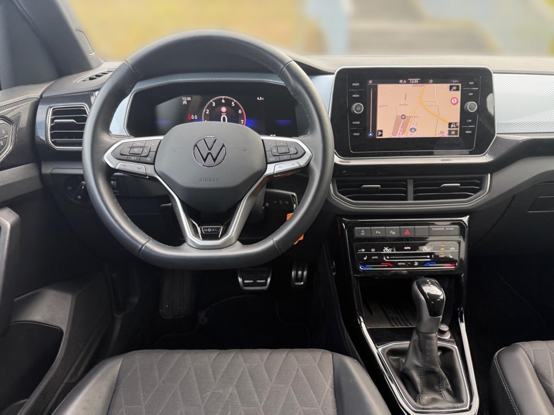 Volkswagen T-Cross Life