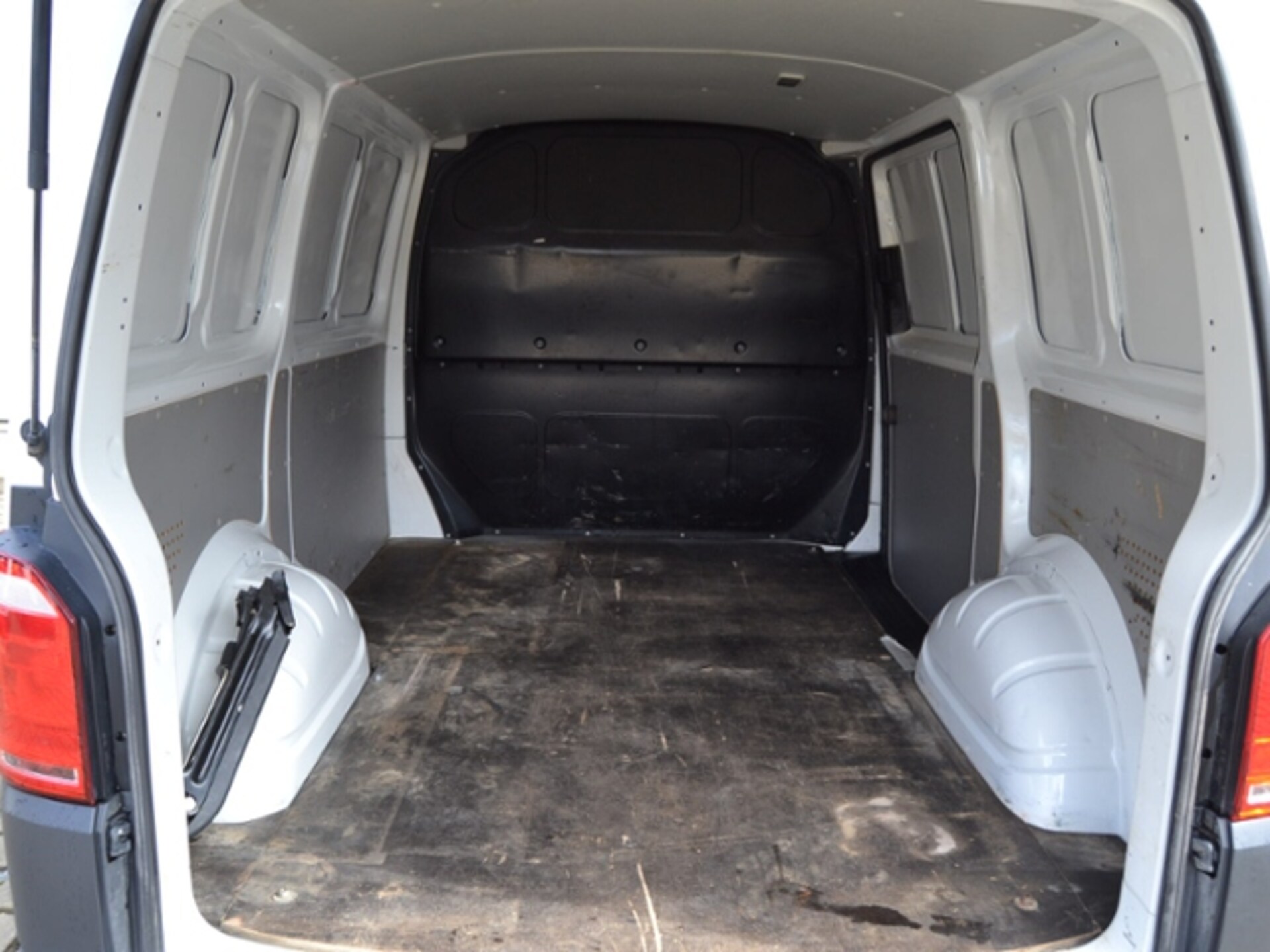 Volkswagen T6 Transporter Kasten kurzer Radstand