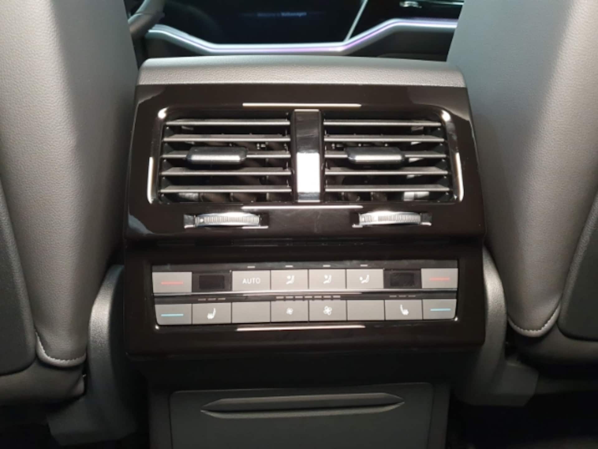 Volkswagen Touareg R