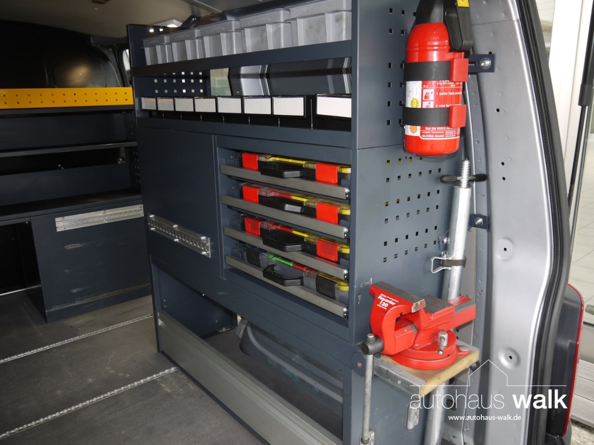 Volkswagen T6 Transporter Kasten kurzer Radstand