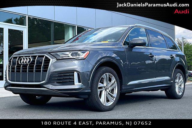 2023 Audi Q7 45 Premium quattro Tiptronic's photo